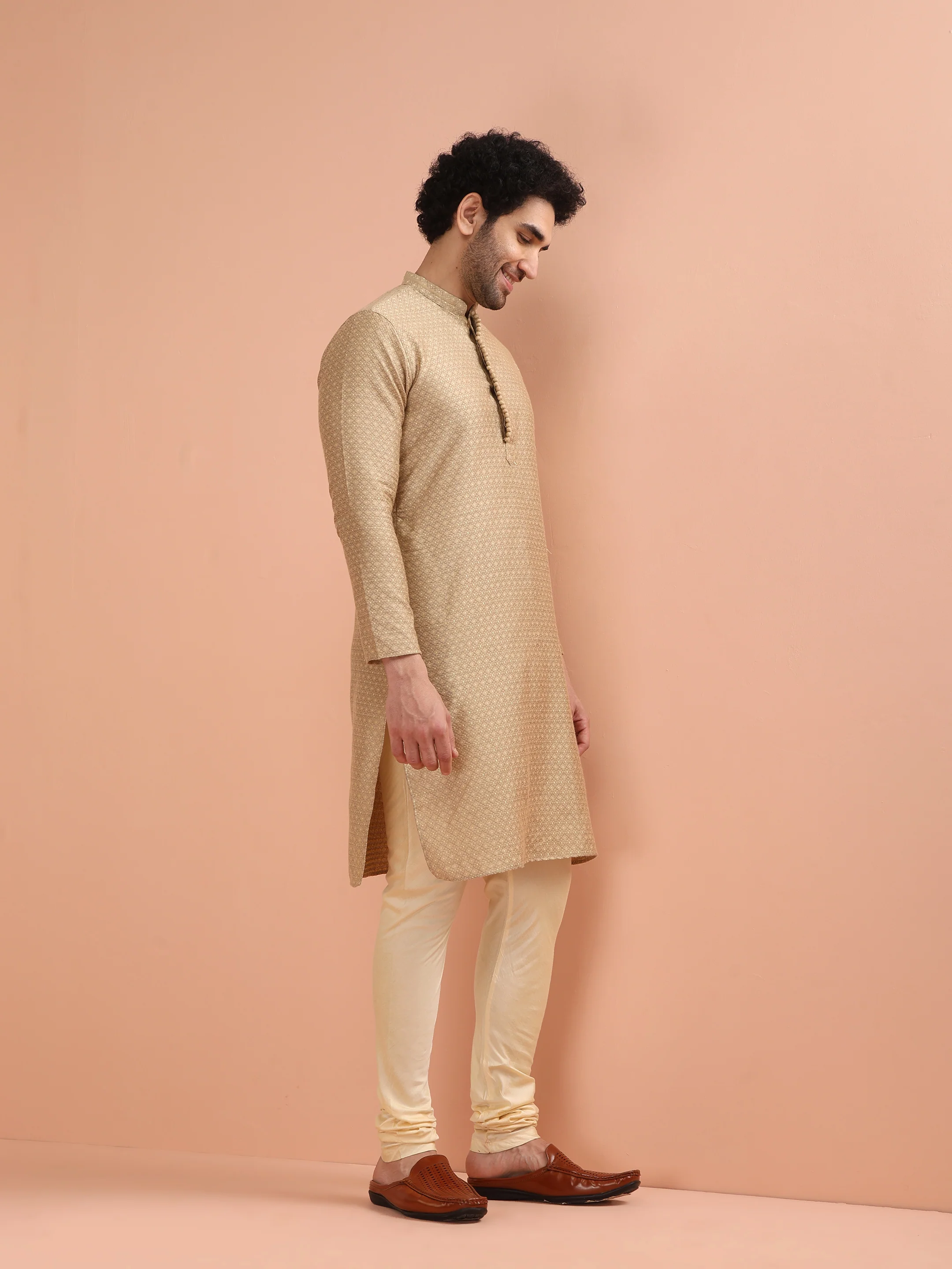 Beige Silk Blend Textured Kurta Cream Churidar - Image 3