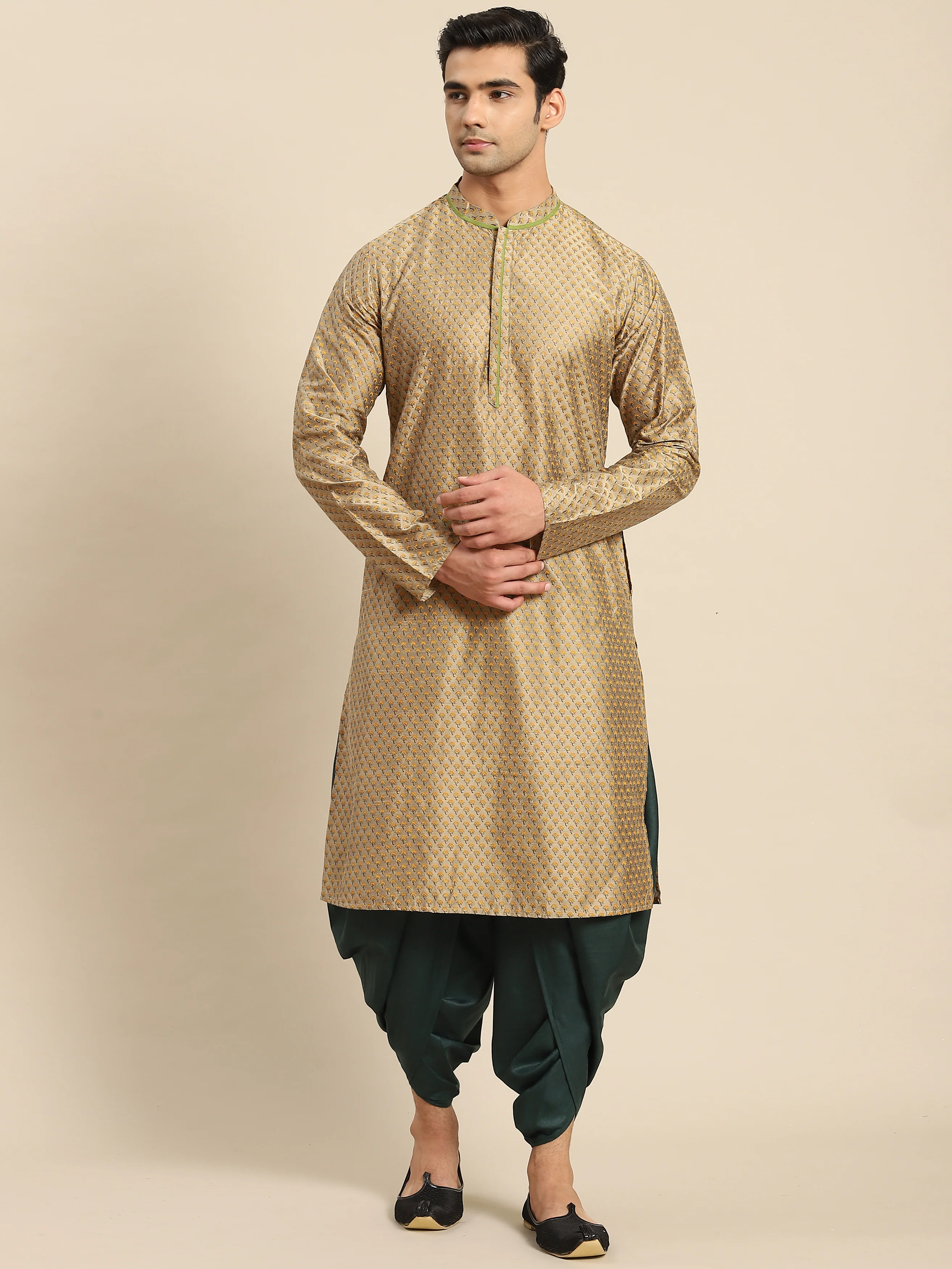 Men Gold Stripes Kurta - Image 6