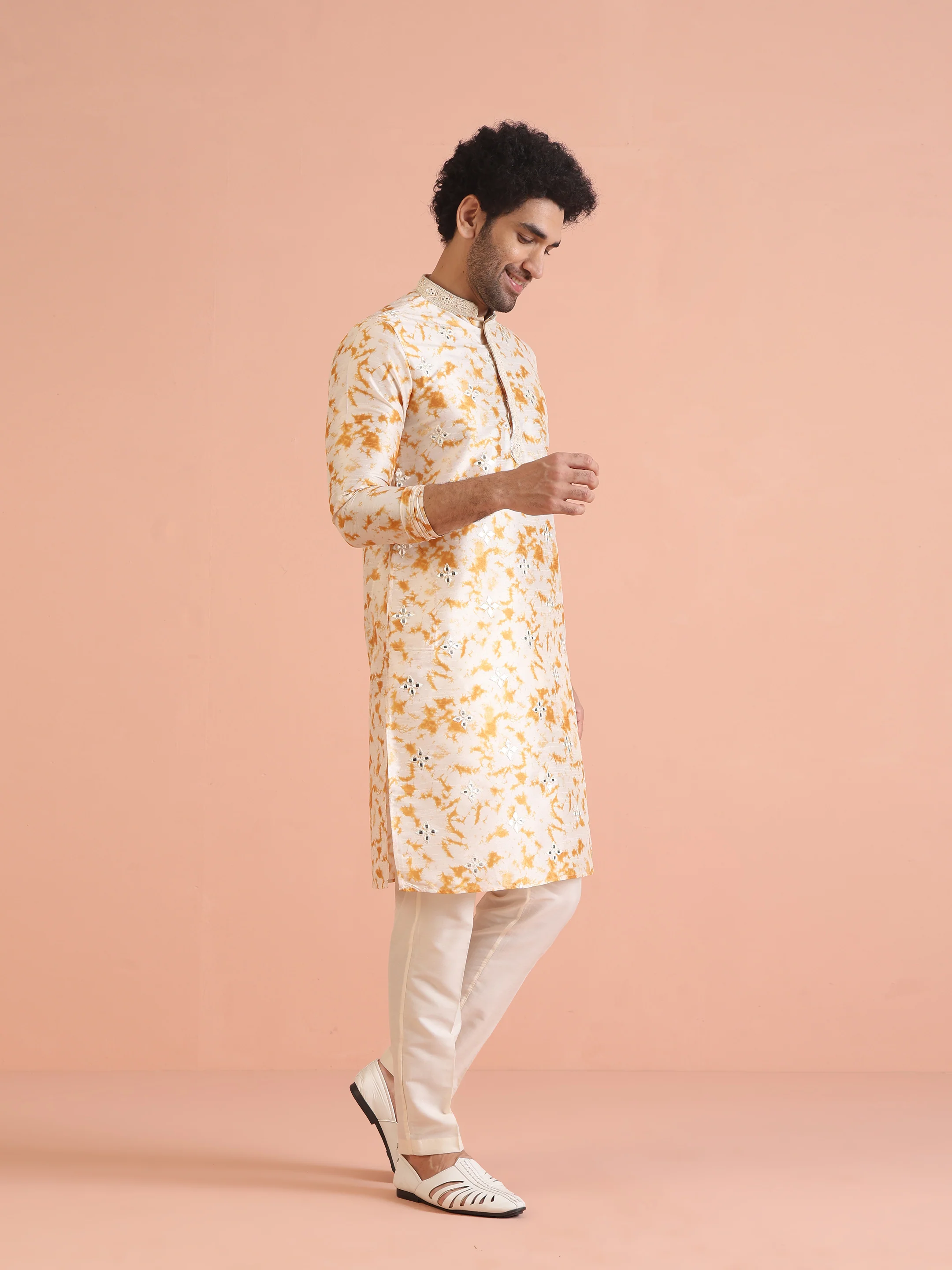 Beige Silk Blend Mirror Work Kurta - Image 4