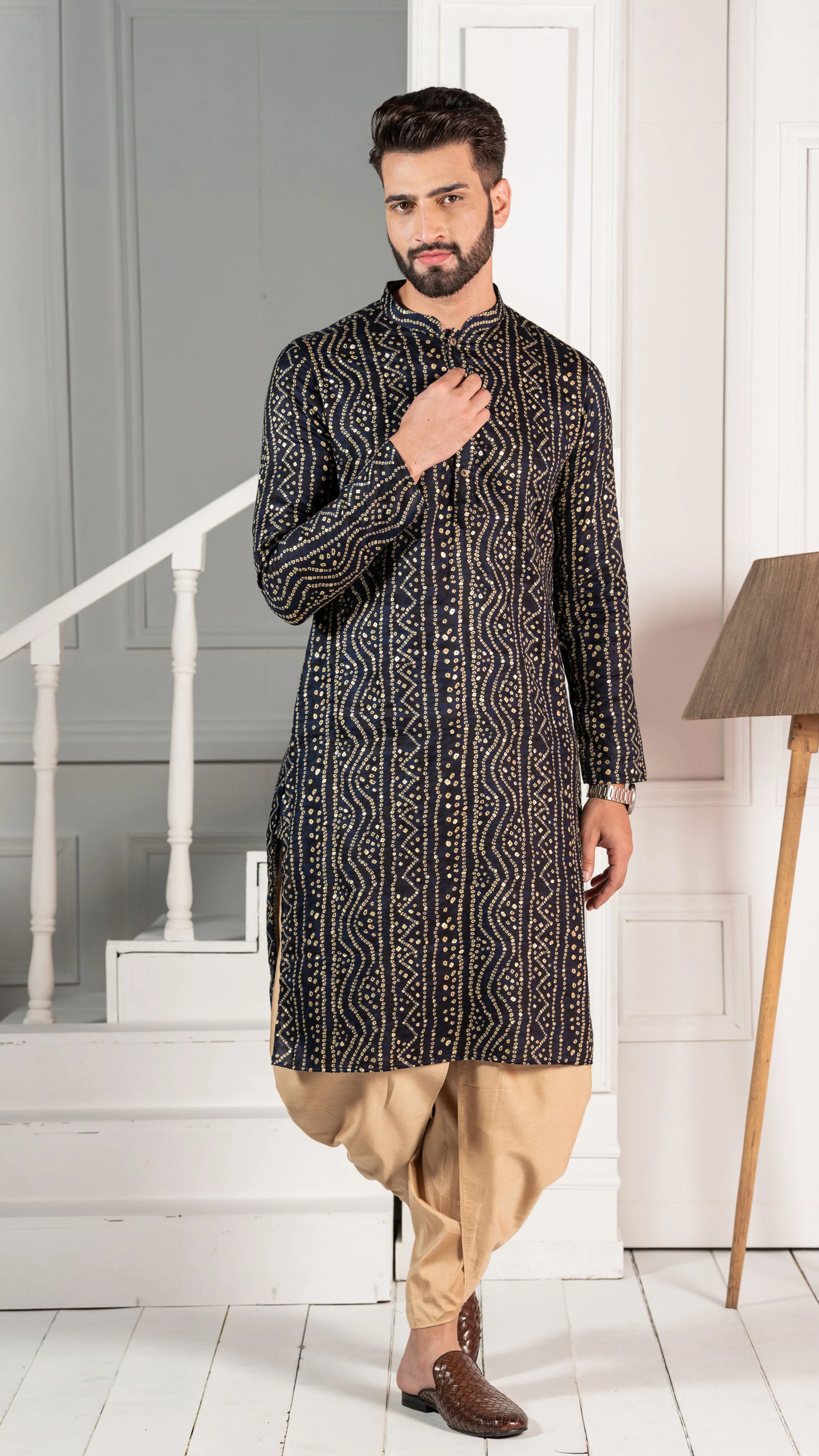 Men Navy Bandhani Kurta - Image 5