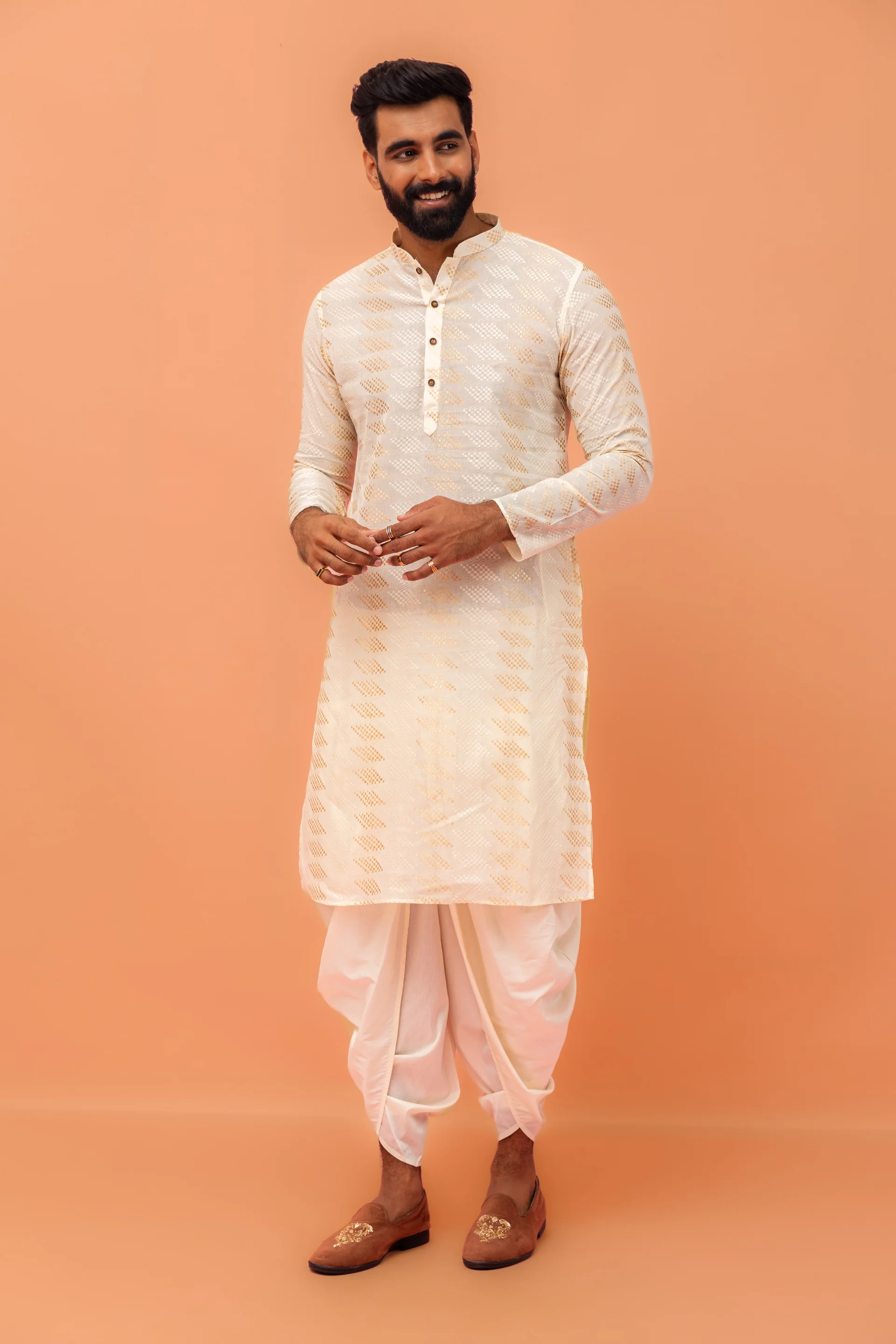 Cream Silk Blend Geometric Pattern Kurta Set - Image 8