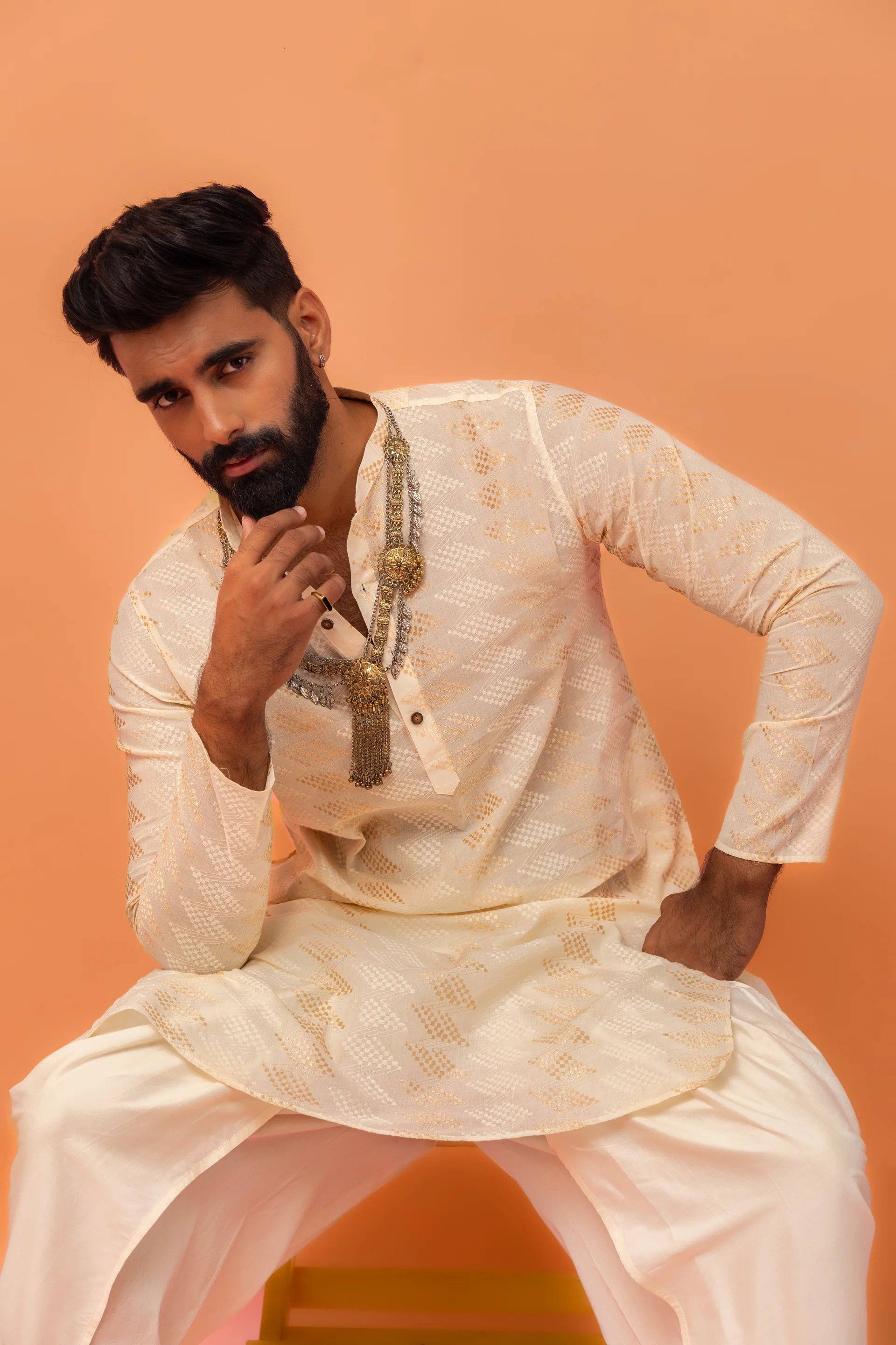 Cream Silk Blend Geometric Pattern Kurta Set - Image 9