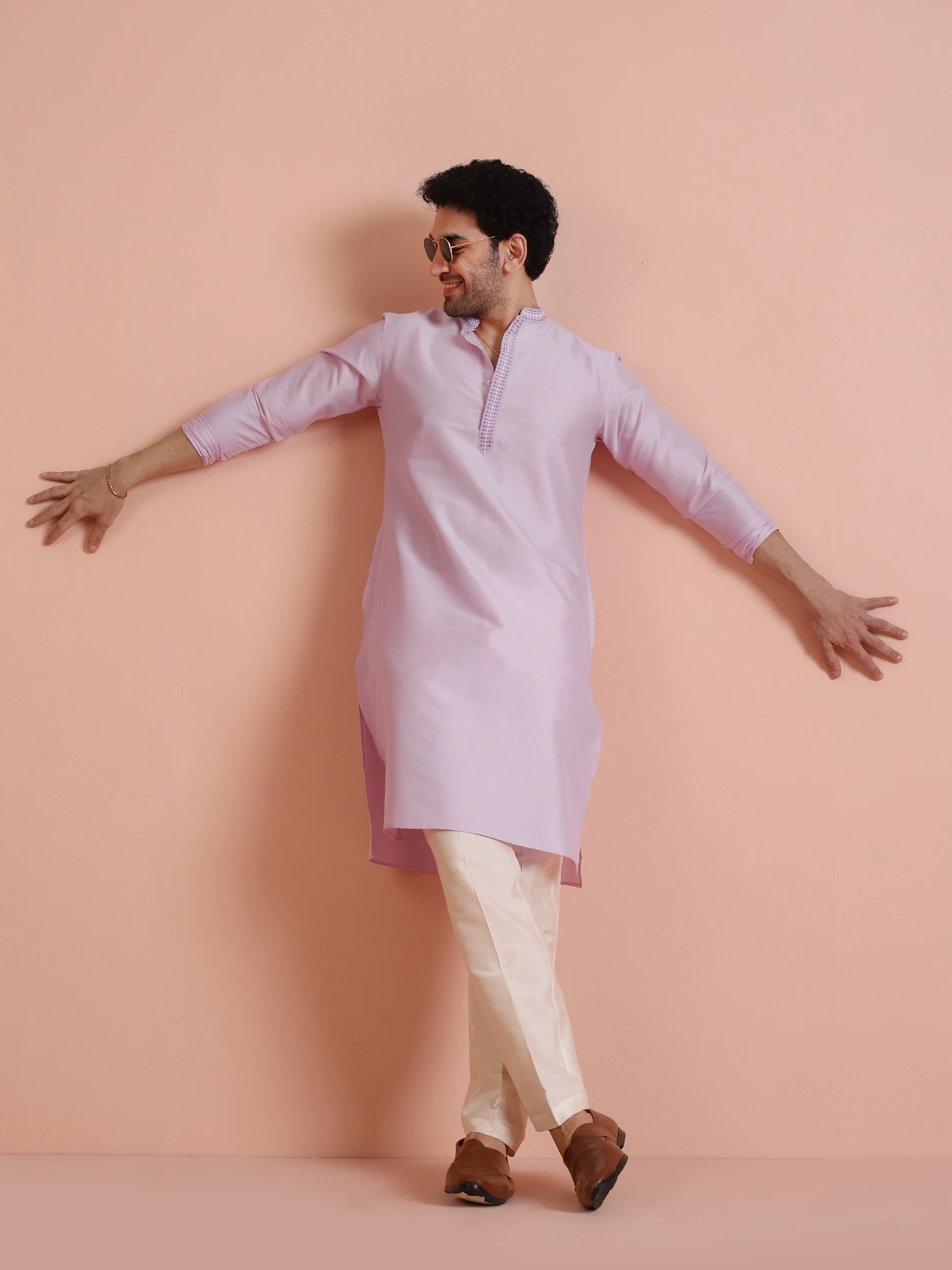Men Lavender Solid Kurta - Image 7