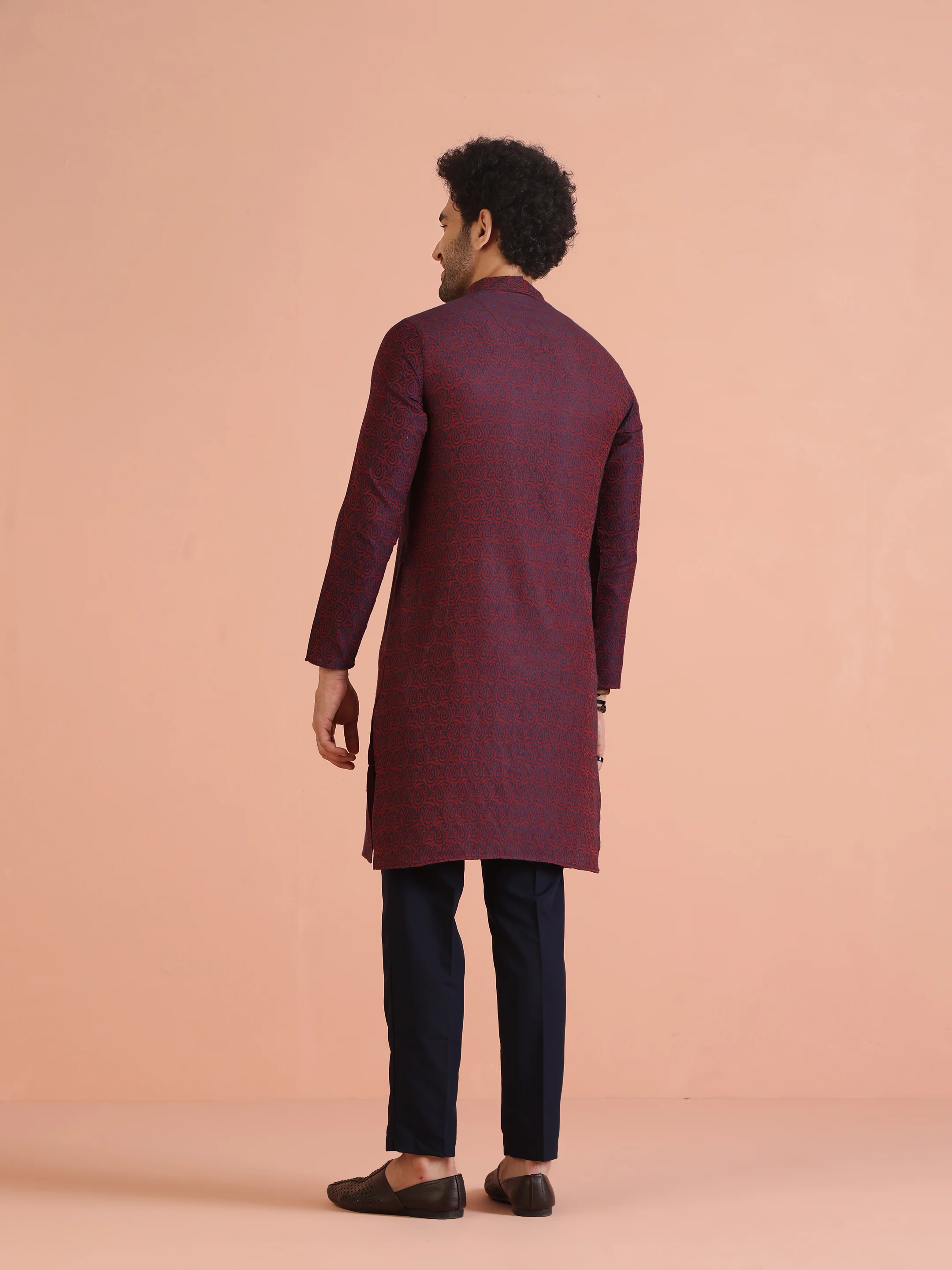 Maroon Cotton Silk Paisley Printed Kurta - Image 4