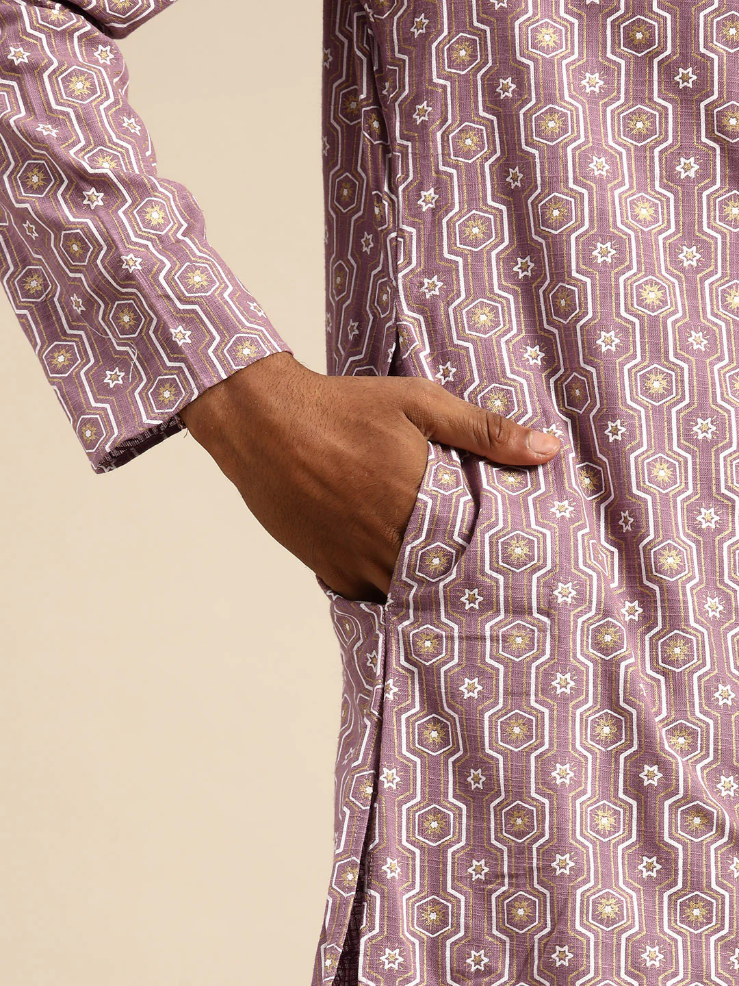 Men Purple Woven Design Kurta - Image 4