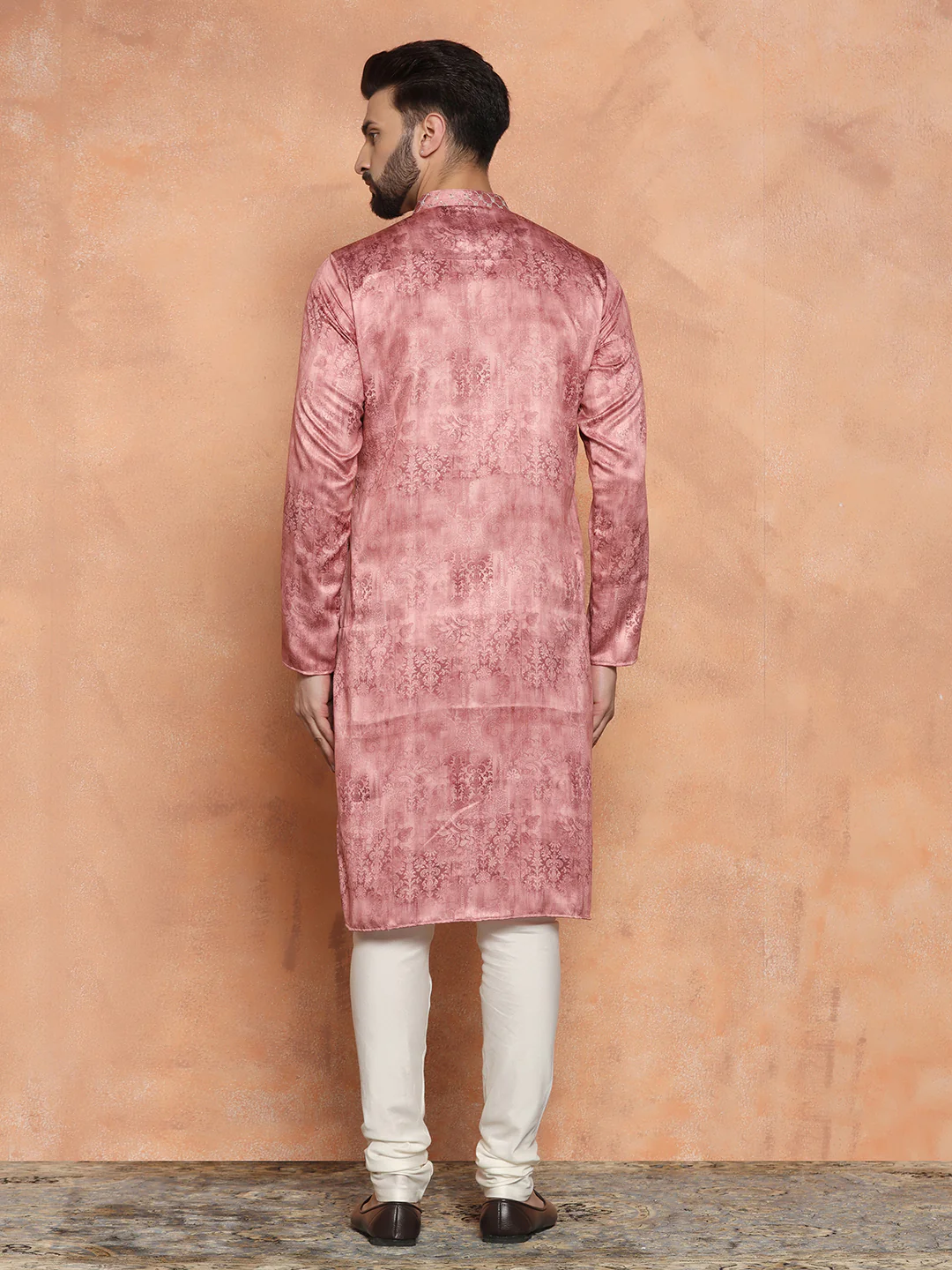 Pink Silk Blend Textured Kurta Churidar - Image 6
