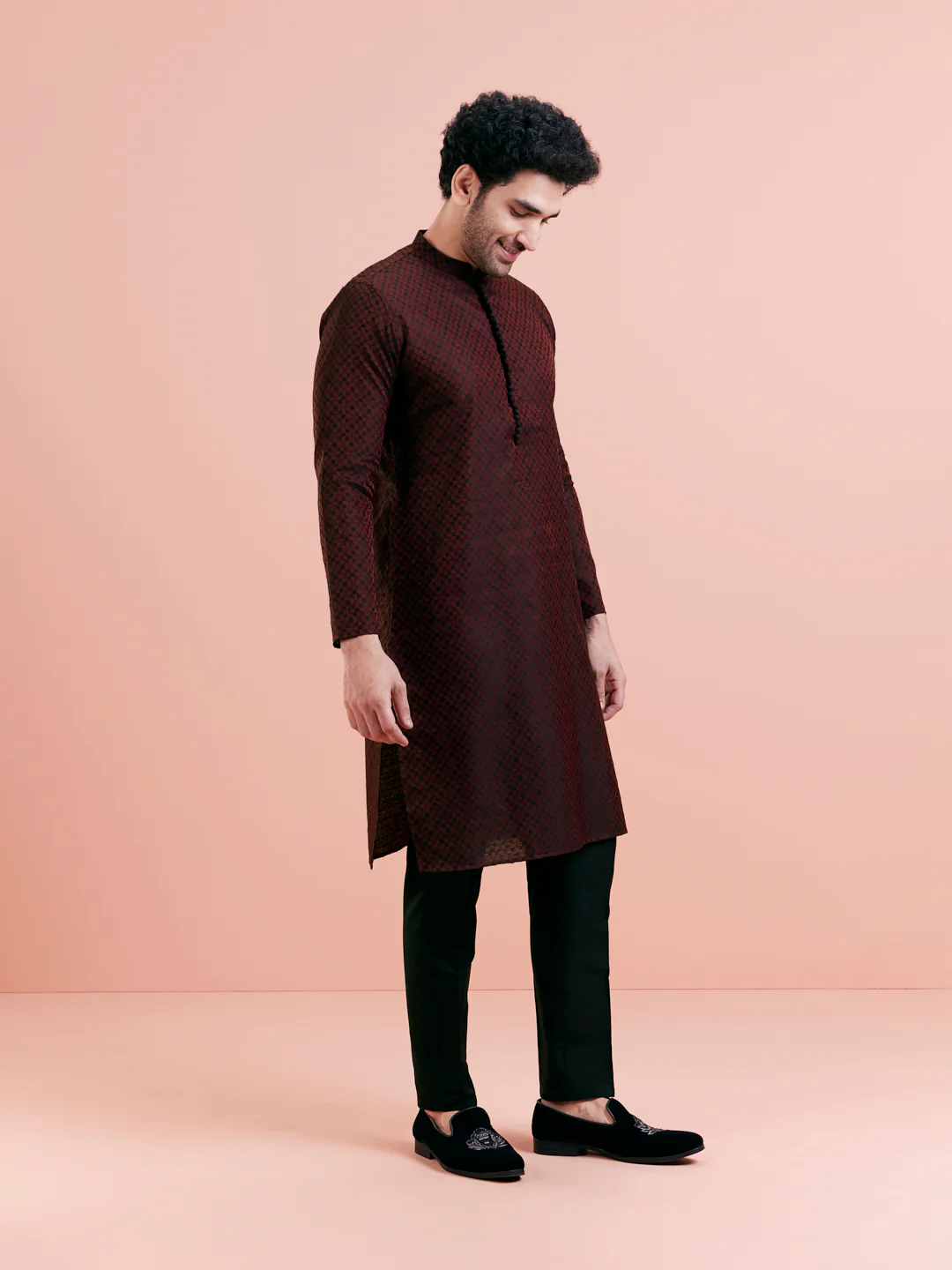 Maroon Textured Kurta Trouser Set - Image 4