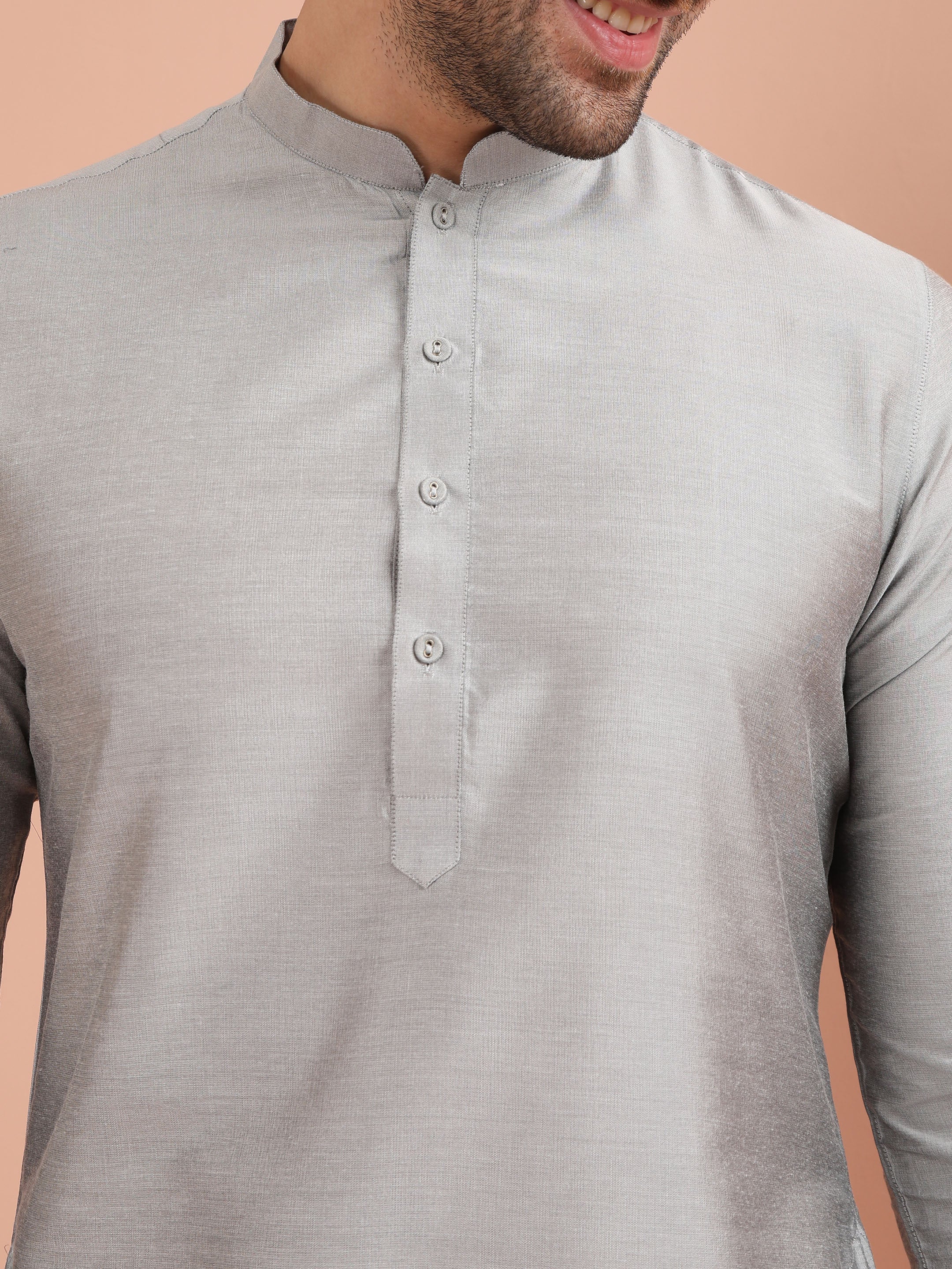 Men Grey Solid Kurta - Image 4