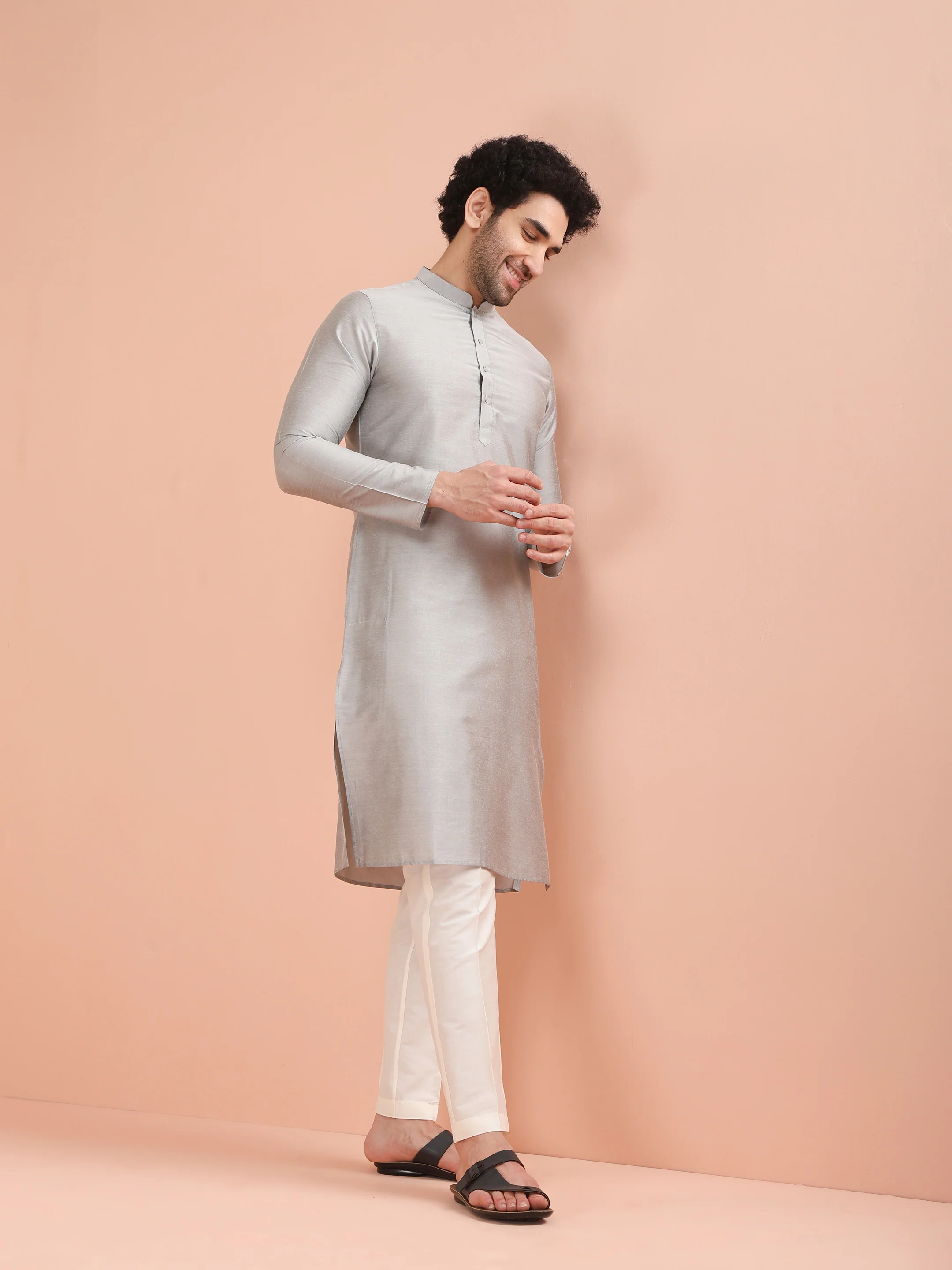 Men Grey Solid Kurta Trouser Set - Image 2