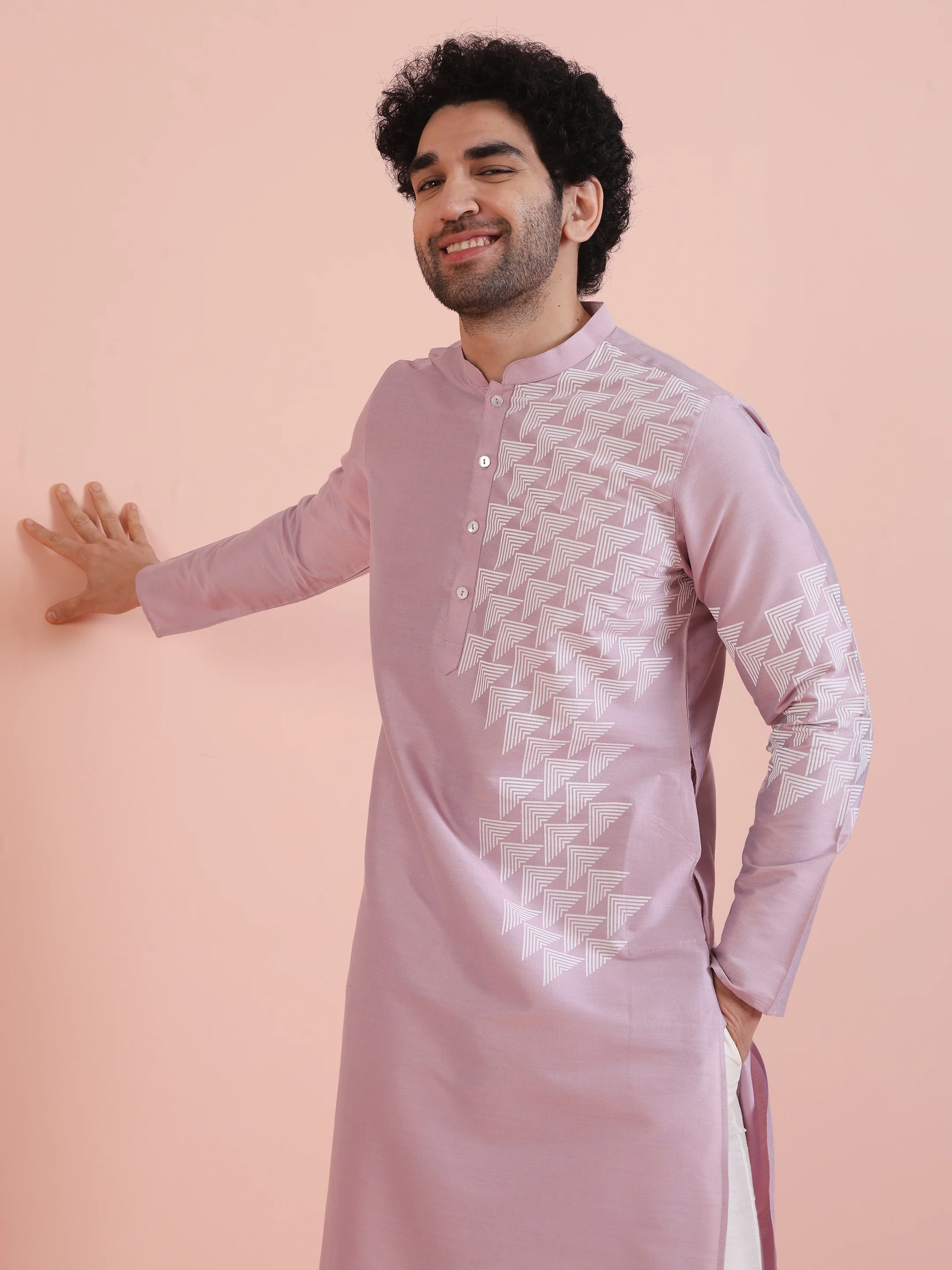 Men Onion pink Printed Kurta Trouser Set with Geometric - Image 7