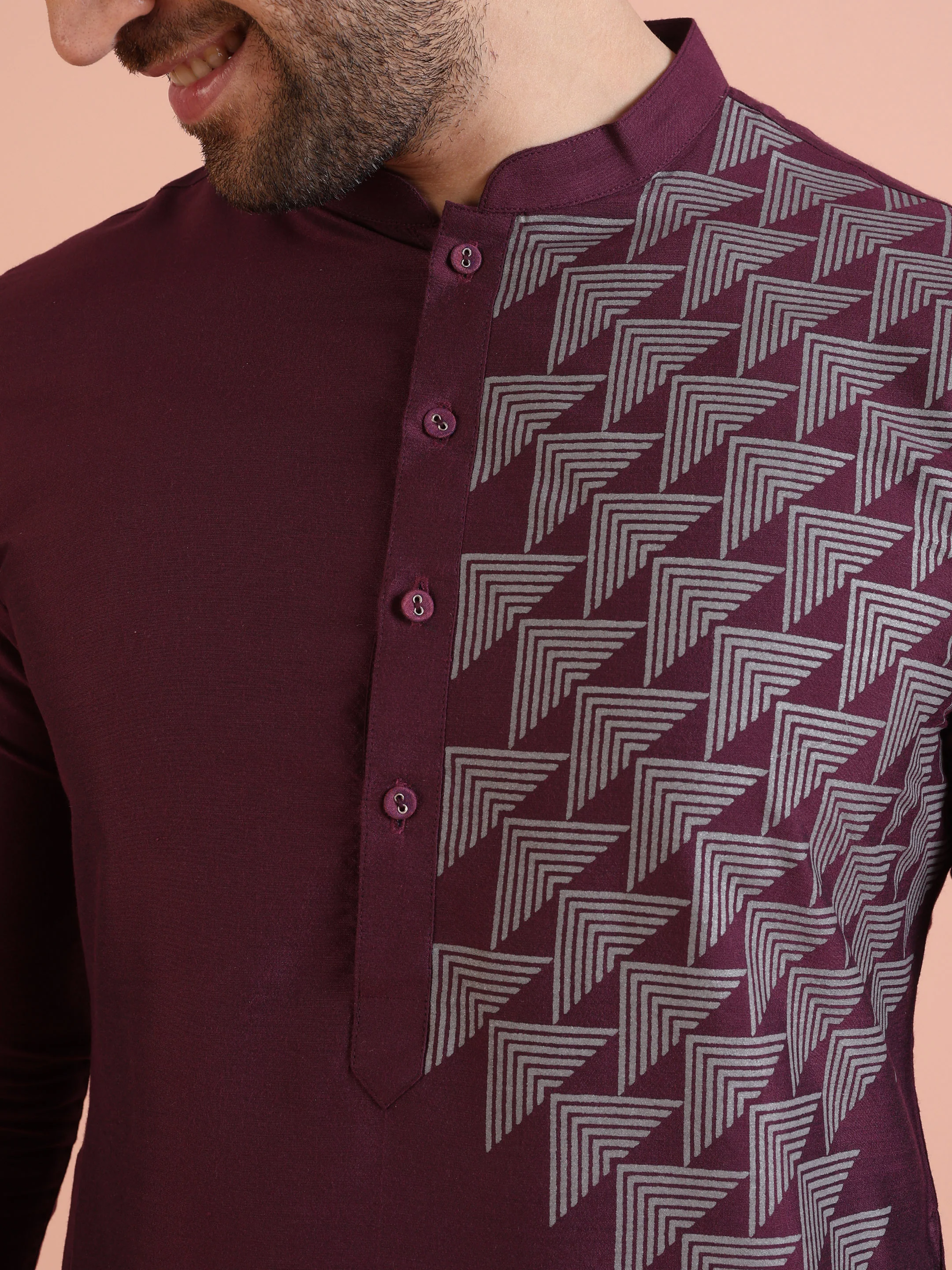 Men Wine Printed Geometric Kurta - Image 5