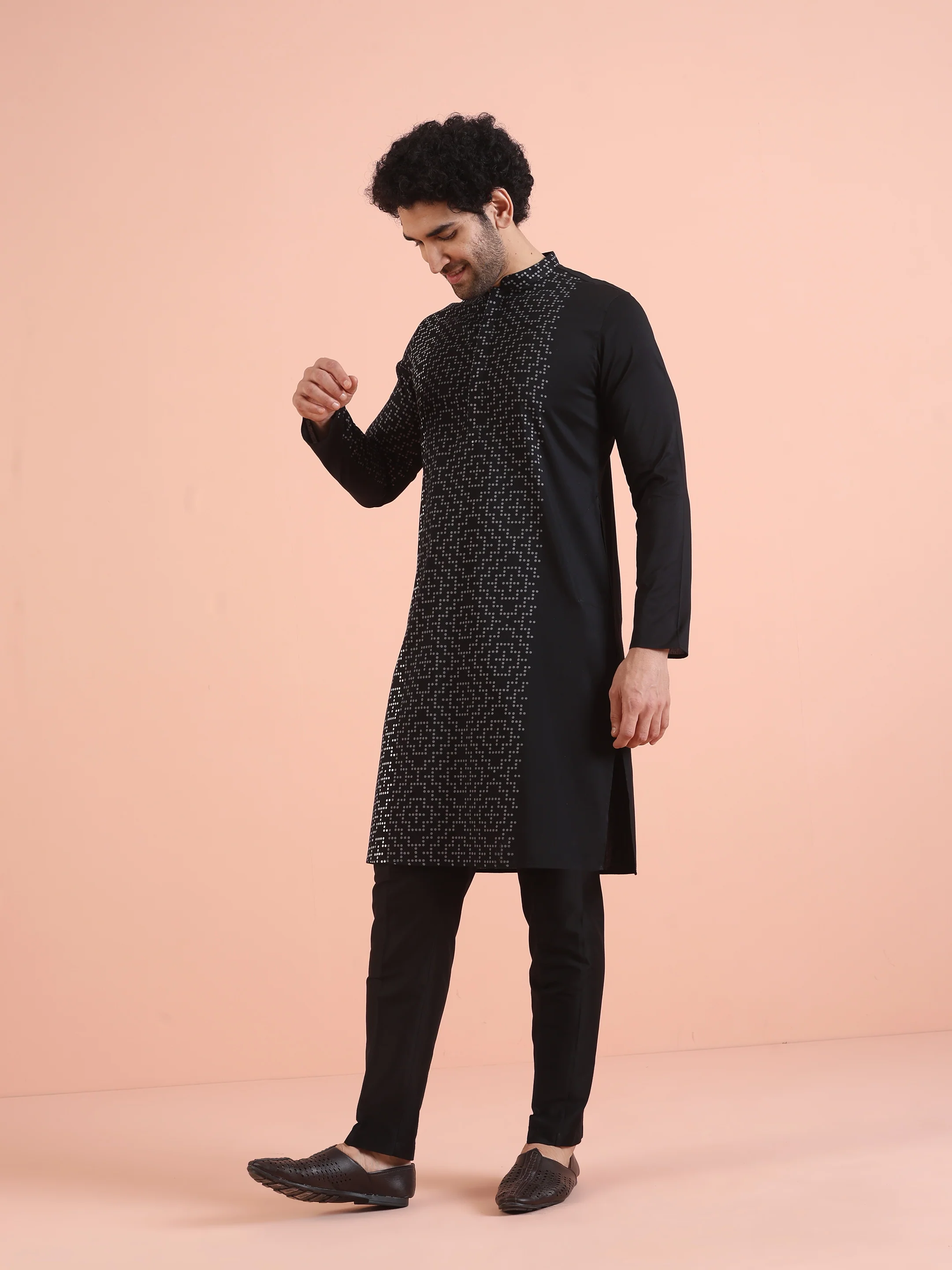 Men Black Printed Geometric Kurta - Image 3
