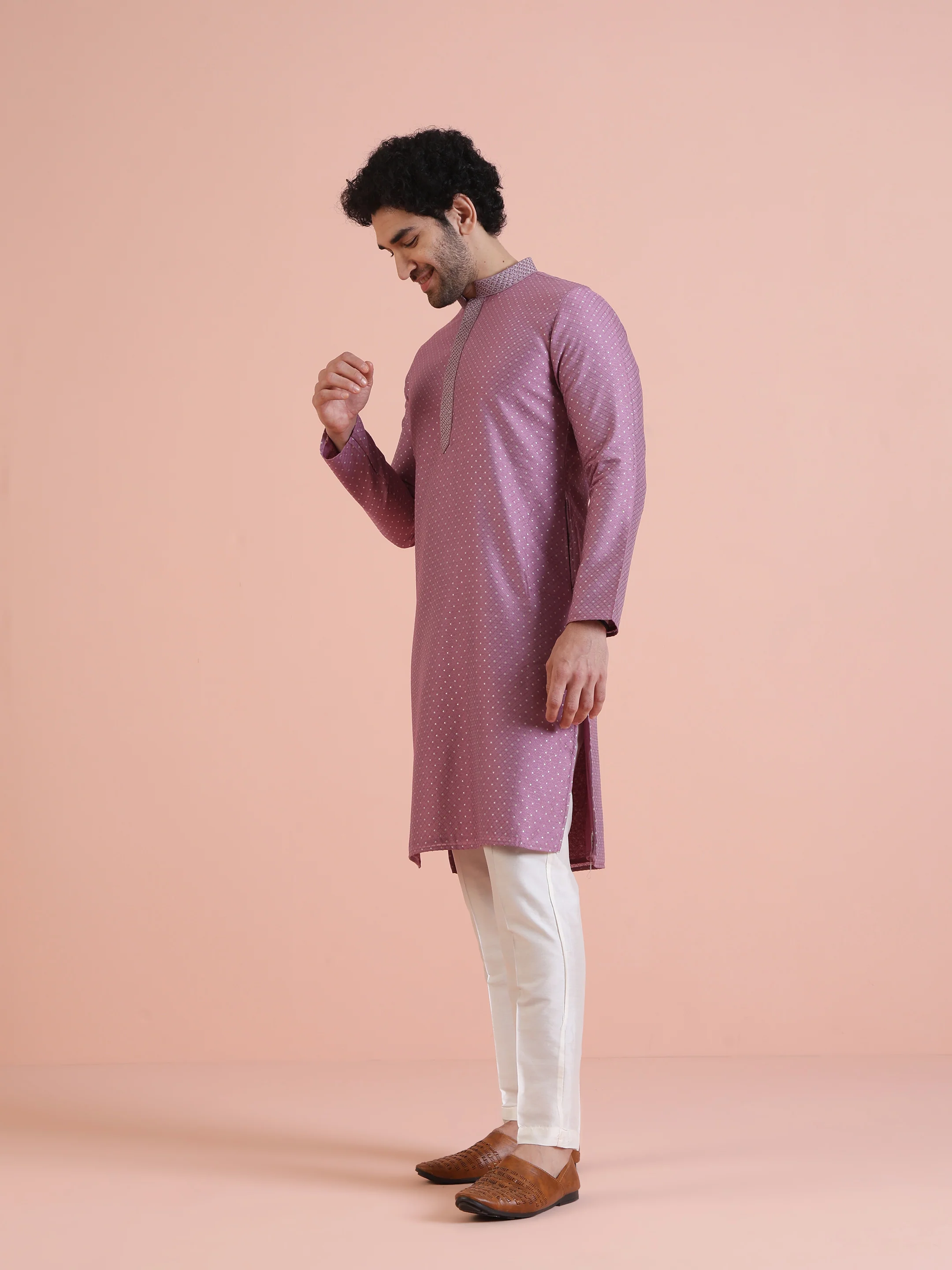 Men Mauve Jacquard Kurta with Thread Work - Image 3