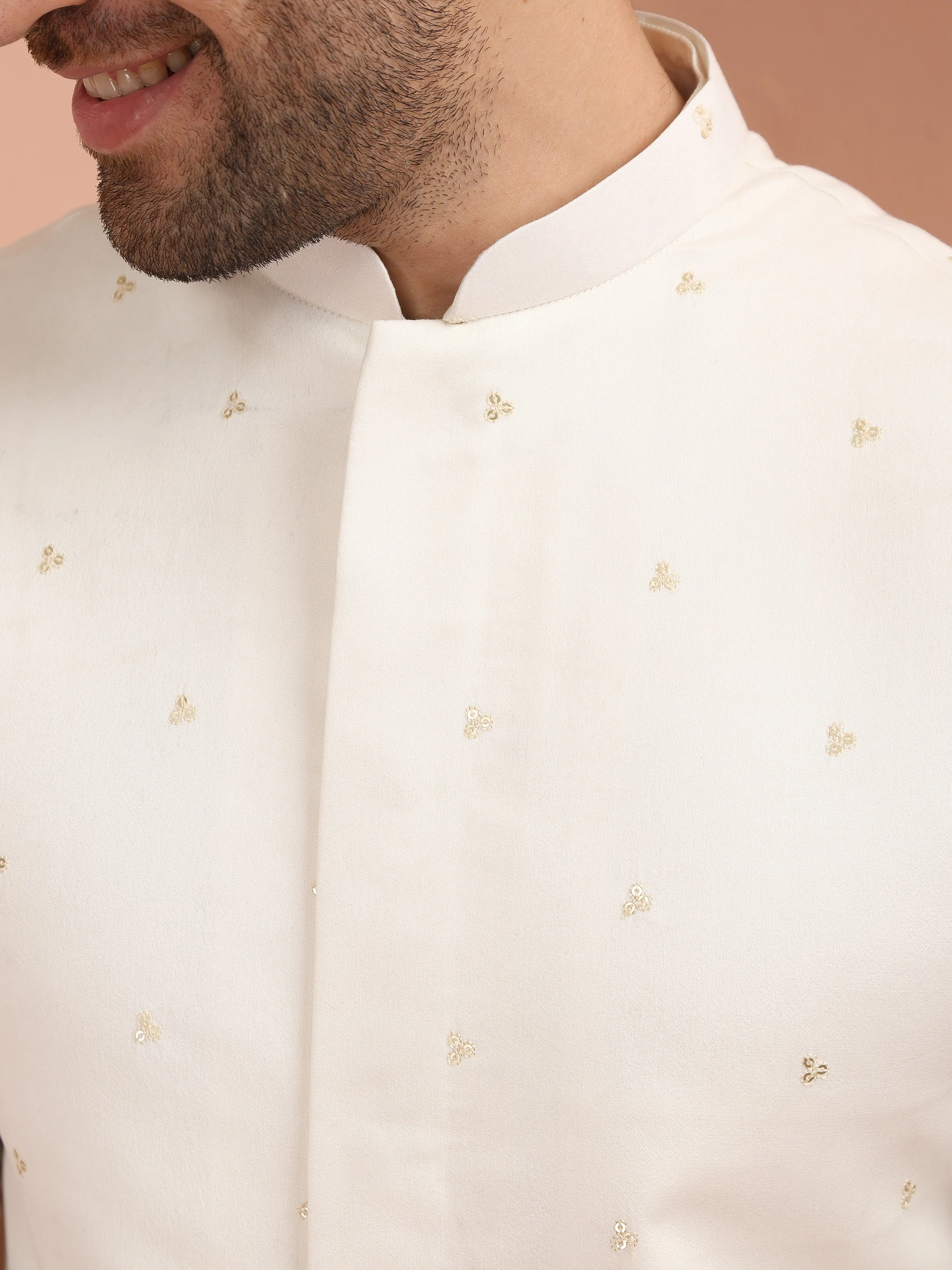 Off White Embroidered Jacket Set - Image 5