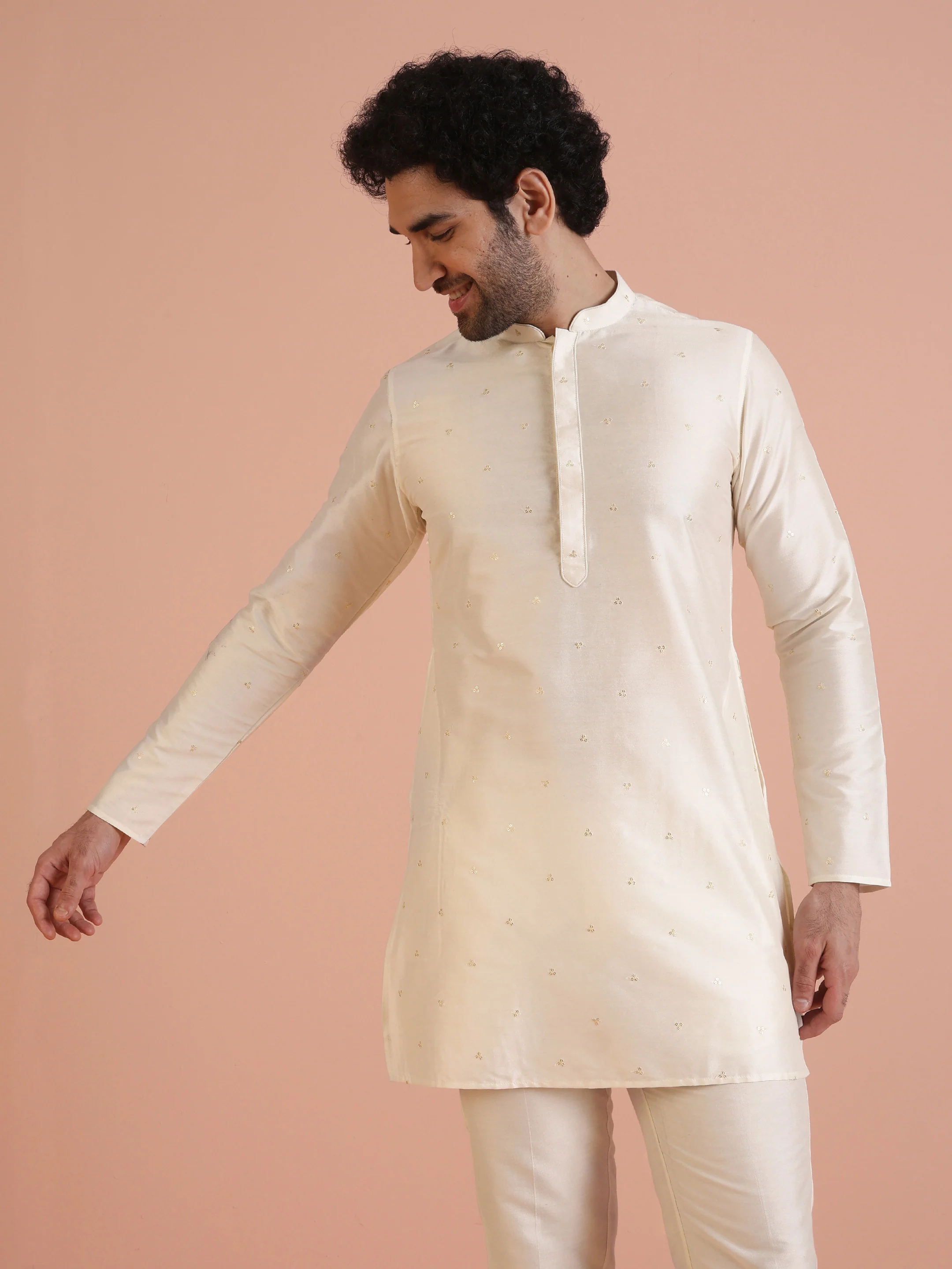 Men Off White Embroidered Kurta with Sequinned
