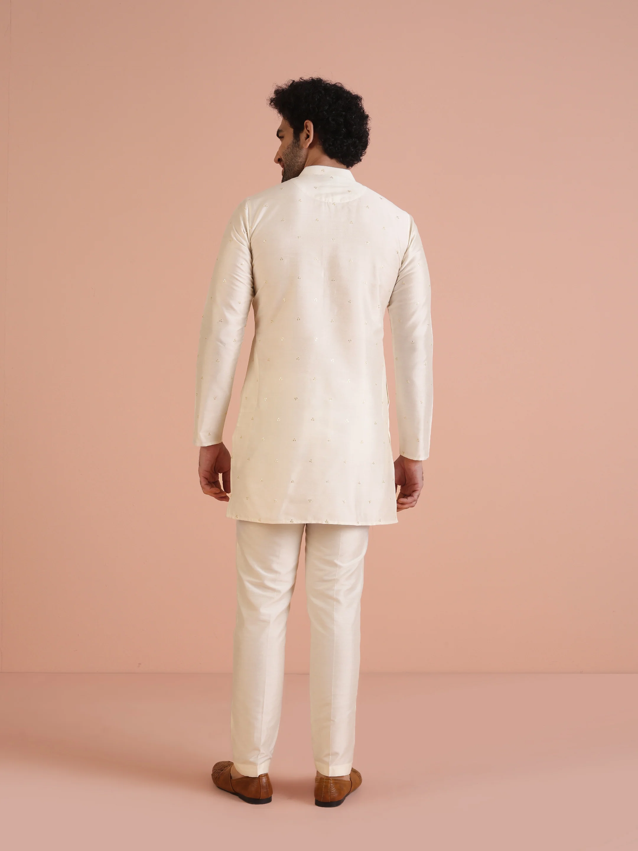 Men Off White Embroidered Kurta with Sequinned - Image 4