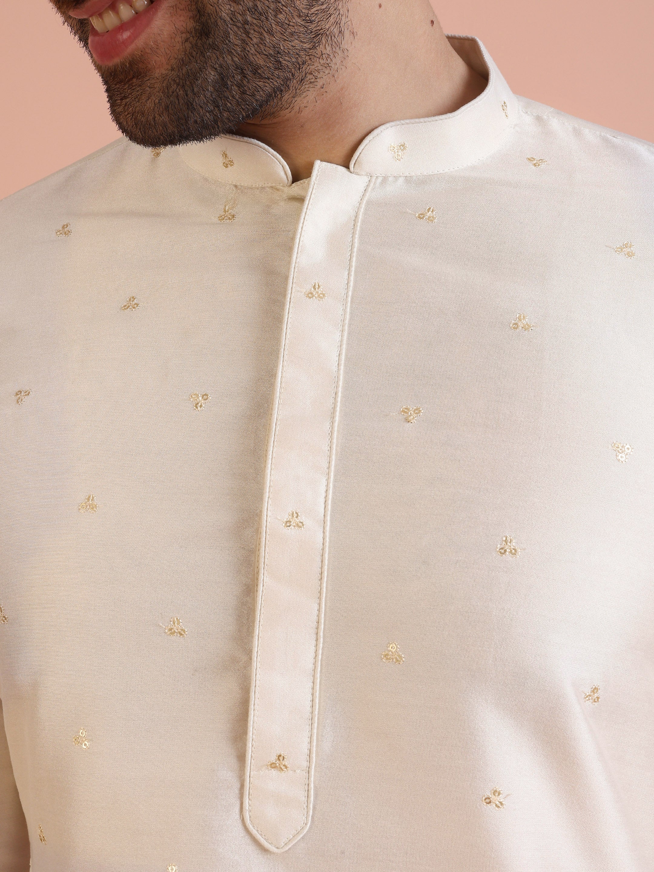 Men Off White Embroidered Kurta with Sequinned - Image 5