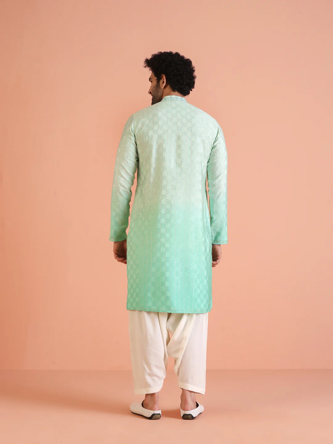 Men Ombre Embellished Mirror Work Kurta - Image 4