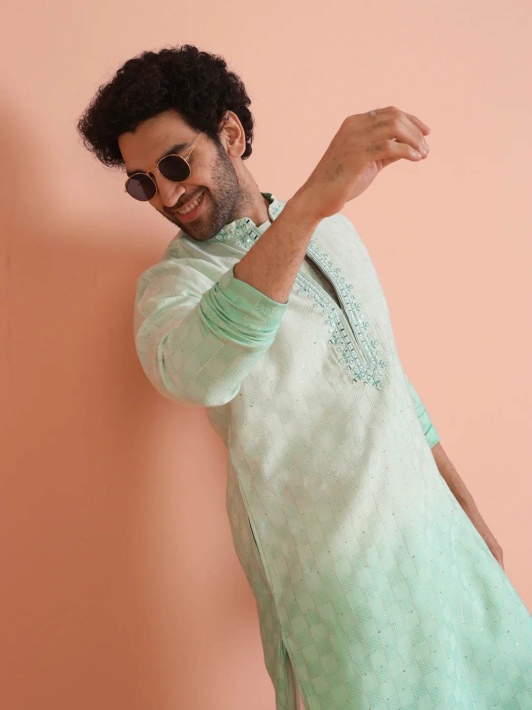 Men Ombre Embellished Mirror Work Kurta - Image 6