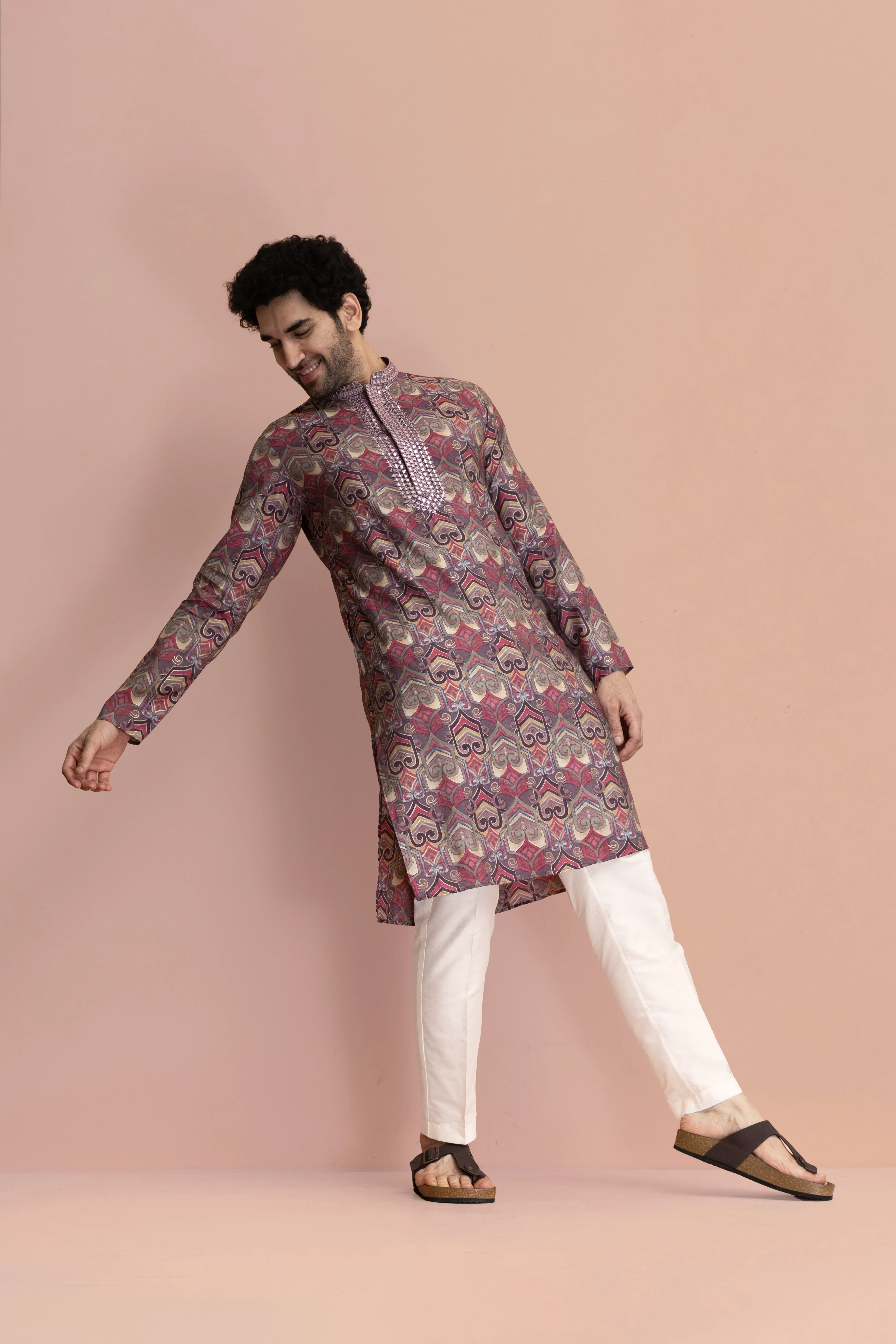 Men Mauve Abstract Printed Kurta Trouser Set - Image 2
