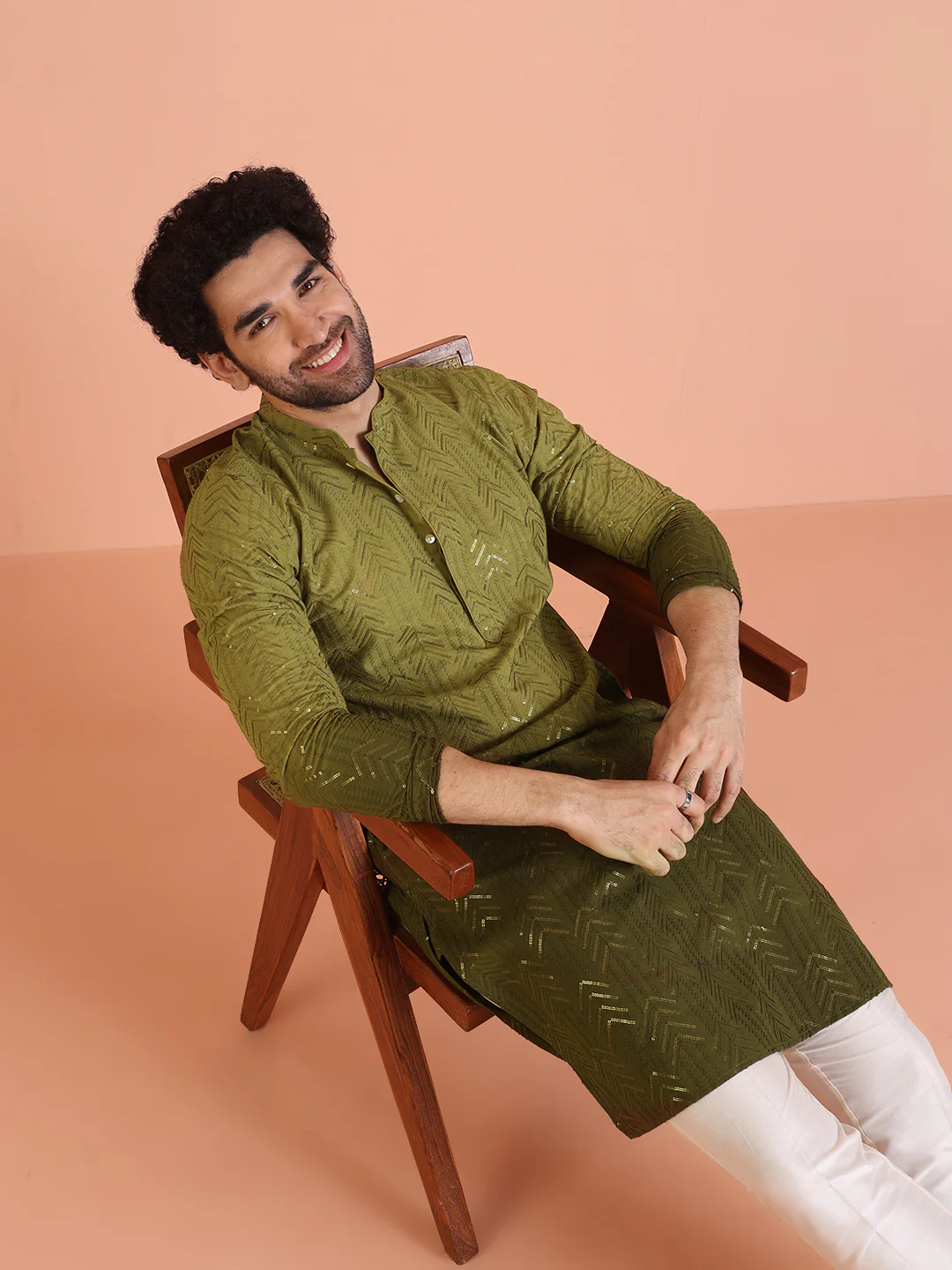 Men Ombre Embellished Sequinned Kurta Trouser Set - Image 7
