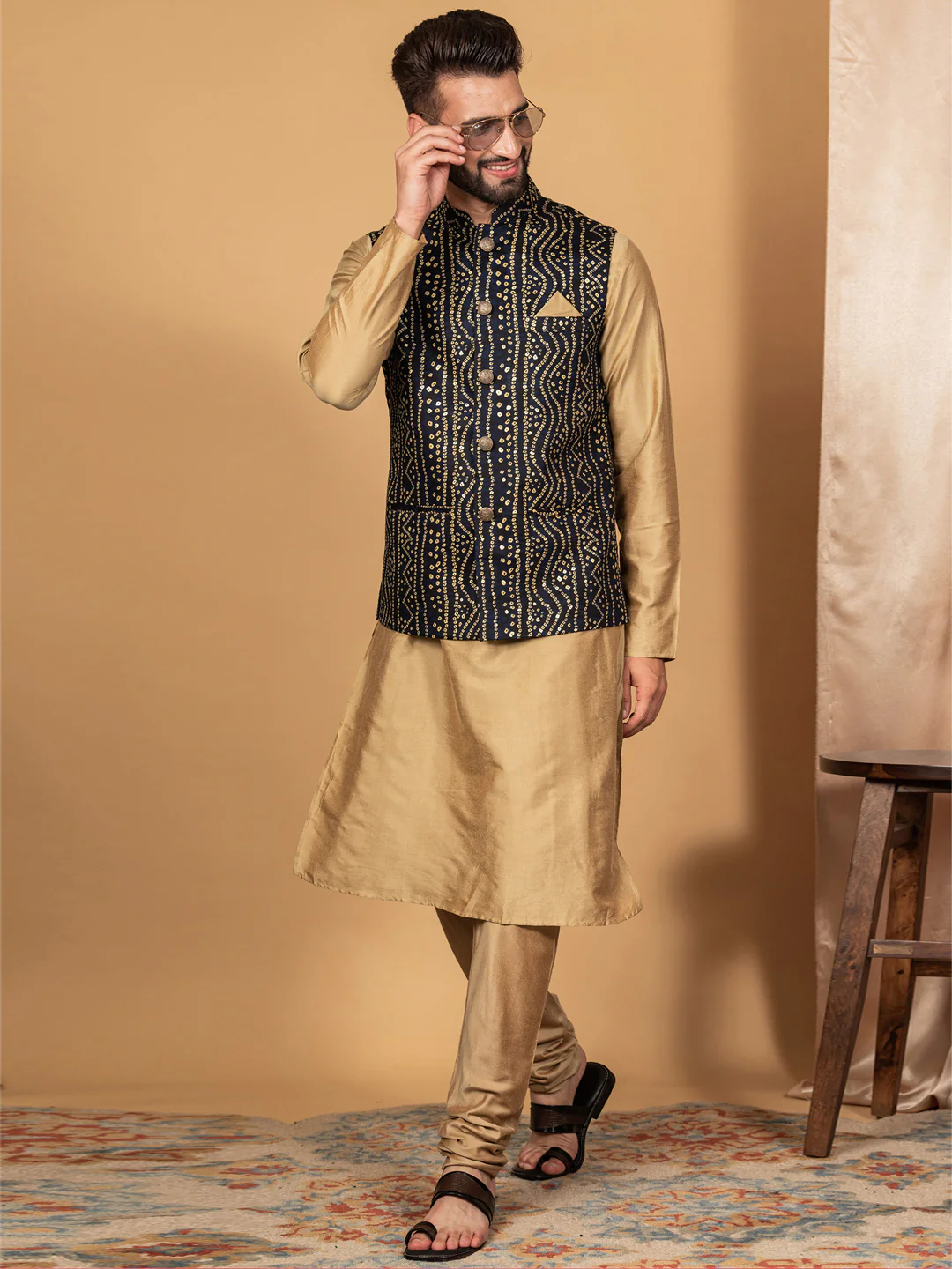 Men Navy Blue Bandhani Nehru Jacket - Image 2
