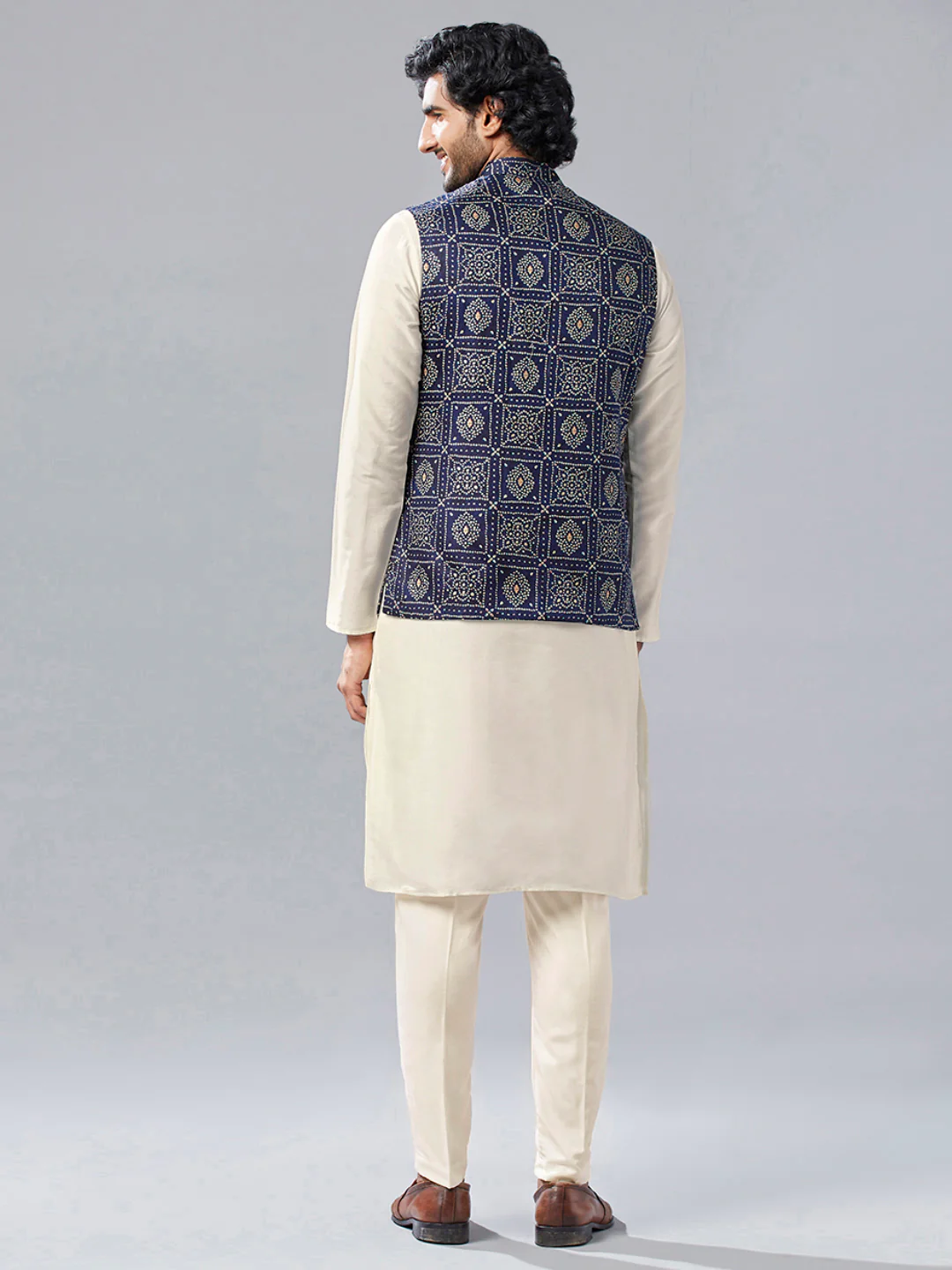 Men Navy Blue Abstract Nehru Jacket - Image 3