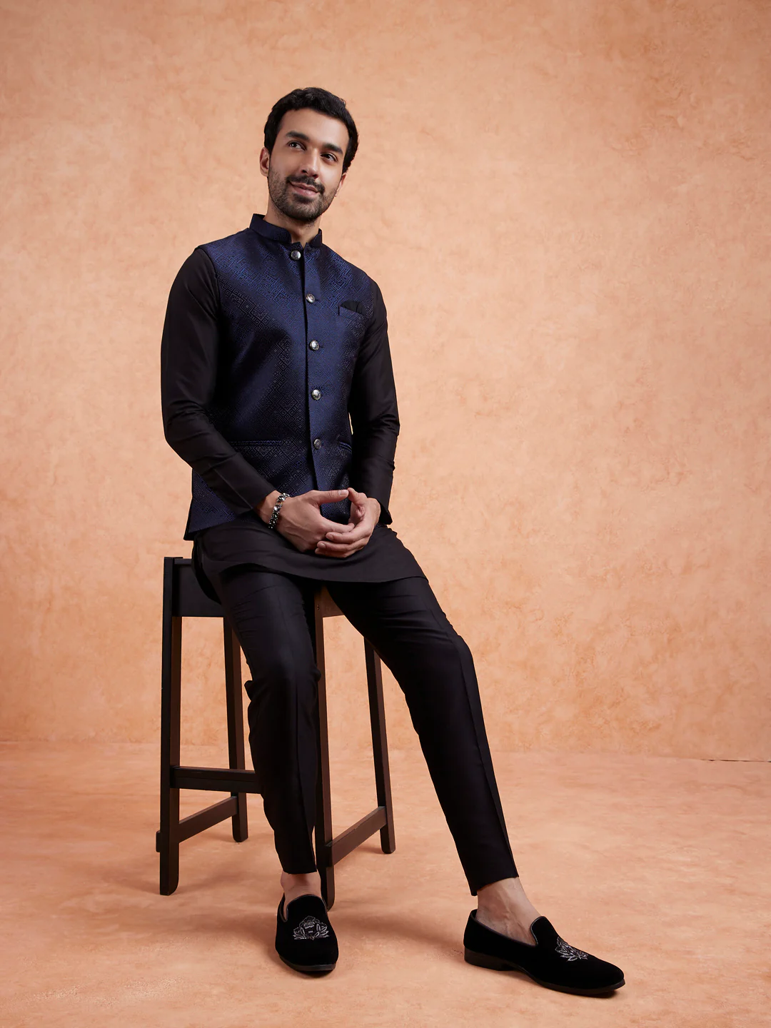 Men Navy Blue Textured Nehru Jacket - Image 3