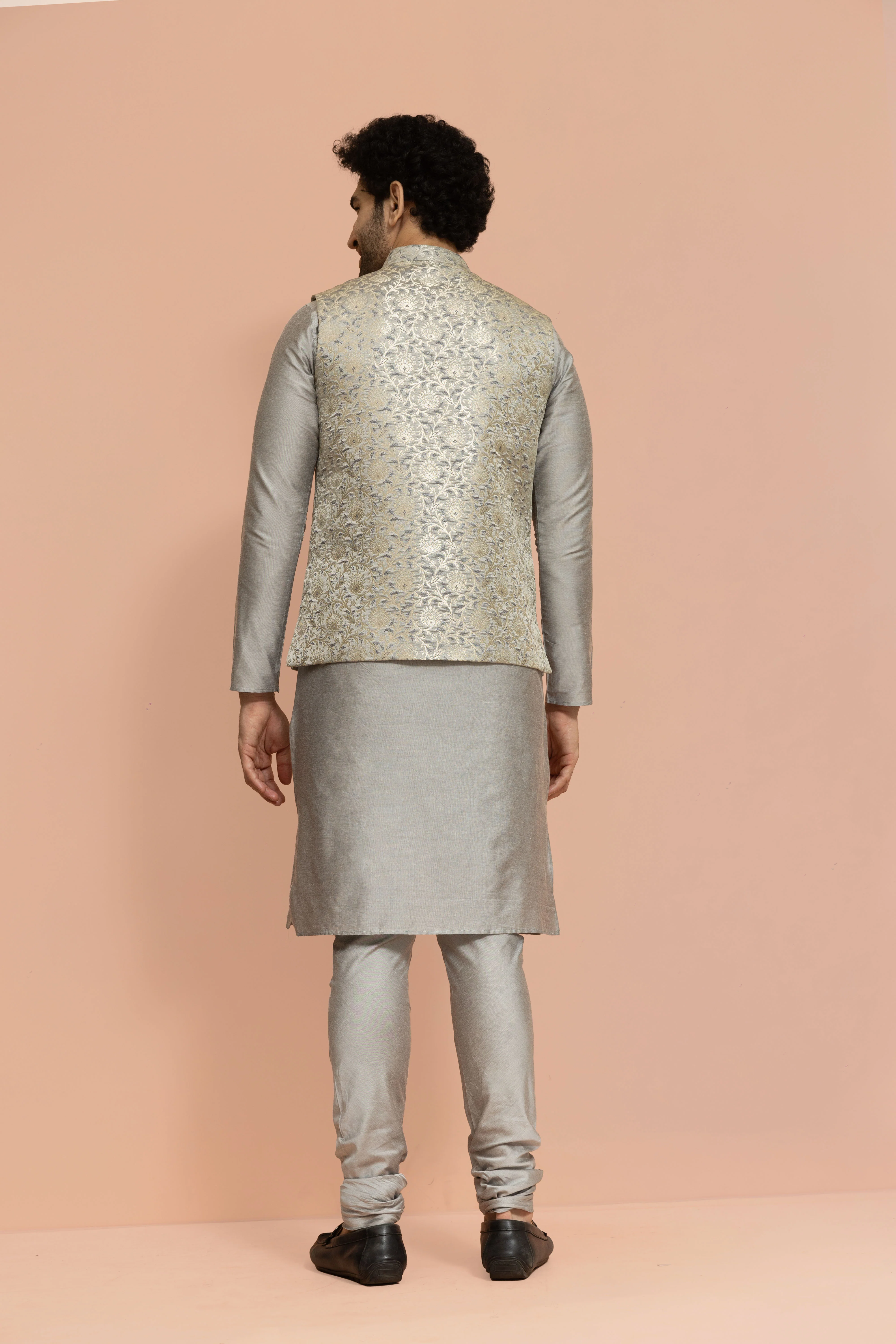 Men Grey Jacquard Floral Nehru Jacket - Image 4
