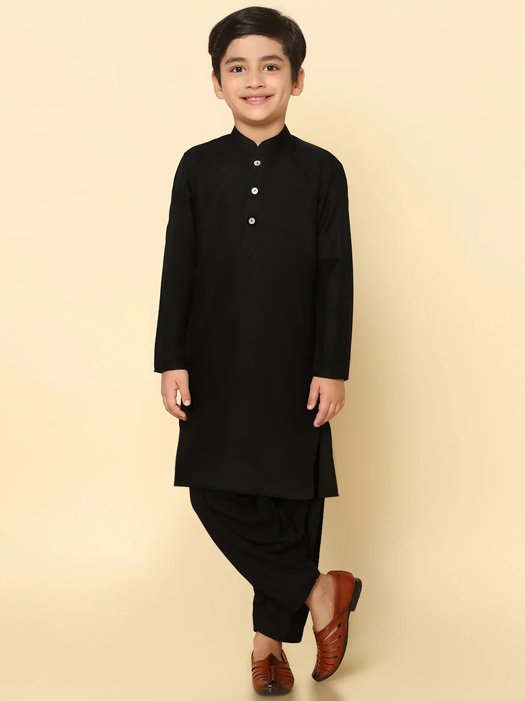 Boy's Black Solid Kurta Patiala Set