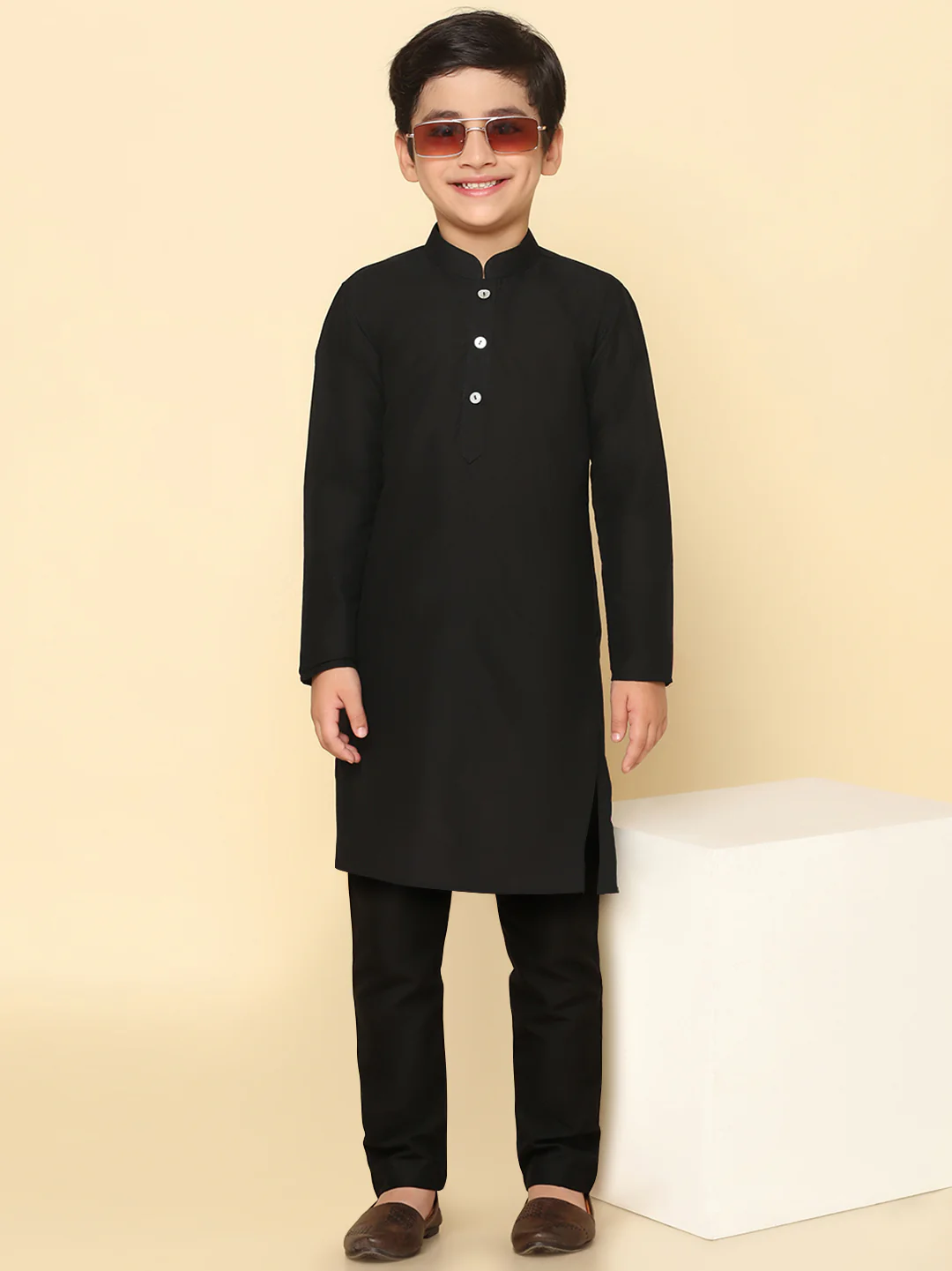 Boy's Black Solid Kurta Churidar Set - Image 7