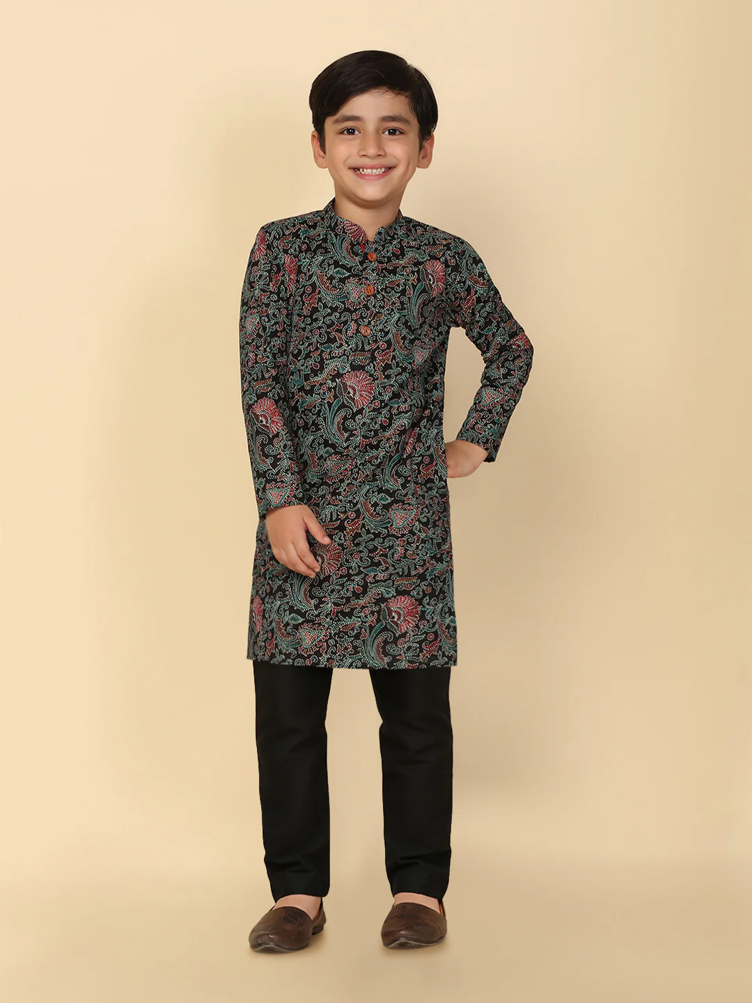 Boys Black Kurta Pyjama Set