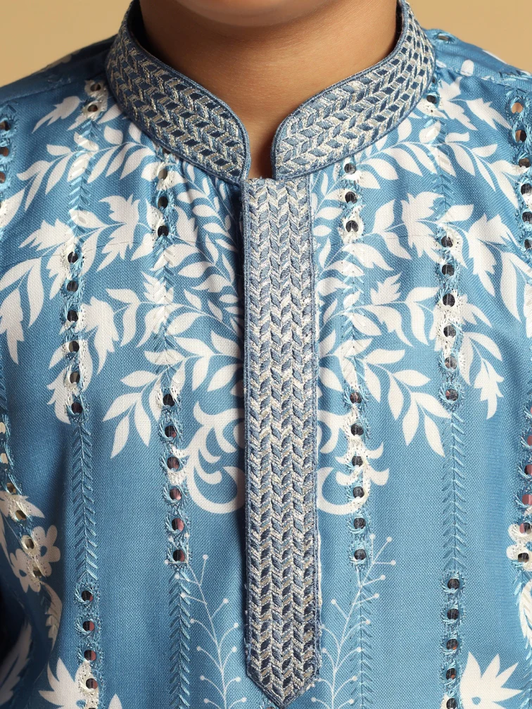 Boy's Blue Printed Thread Work Kurta - Image 5