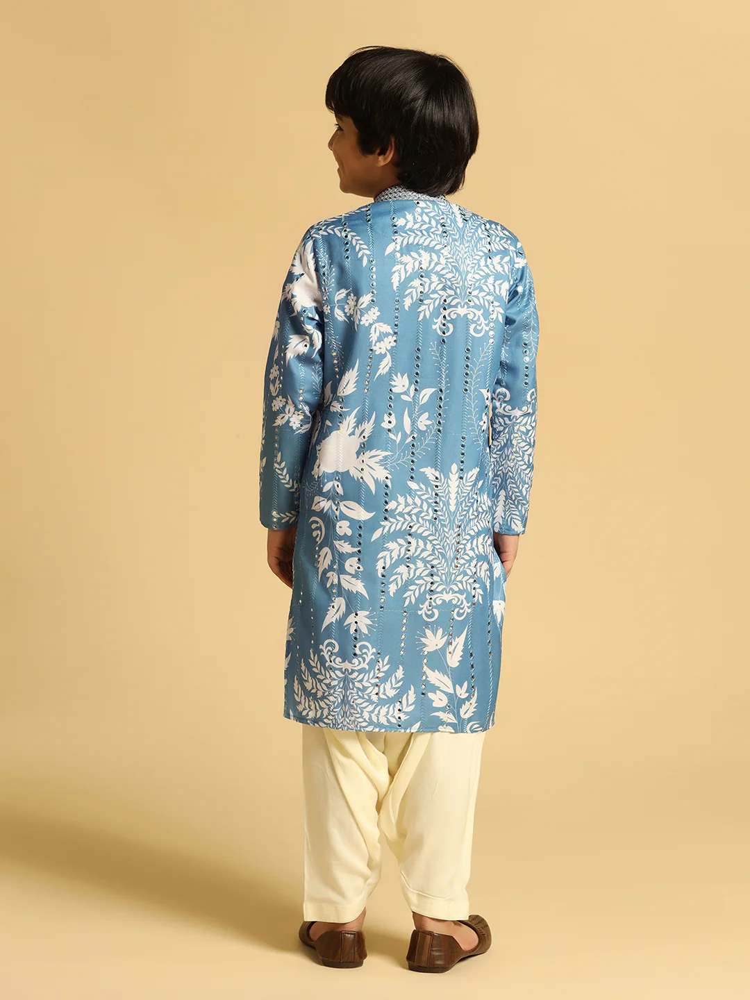 Boy's Blue Printed Thread Work Kurta Patiala Set - Image 4
