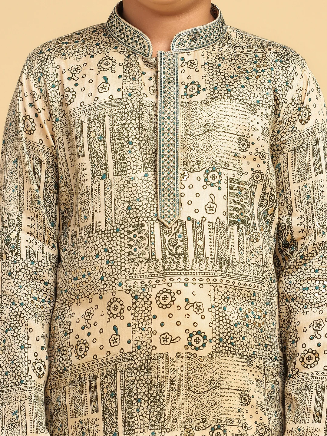Boy's Bottle Green Foil Print Abstract Kurta - Image 5