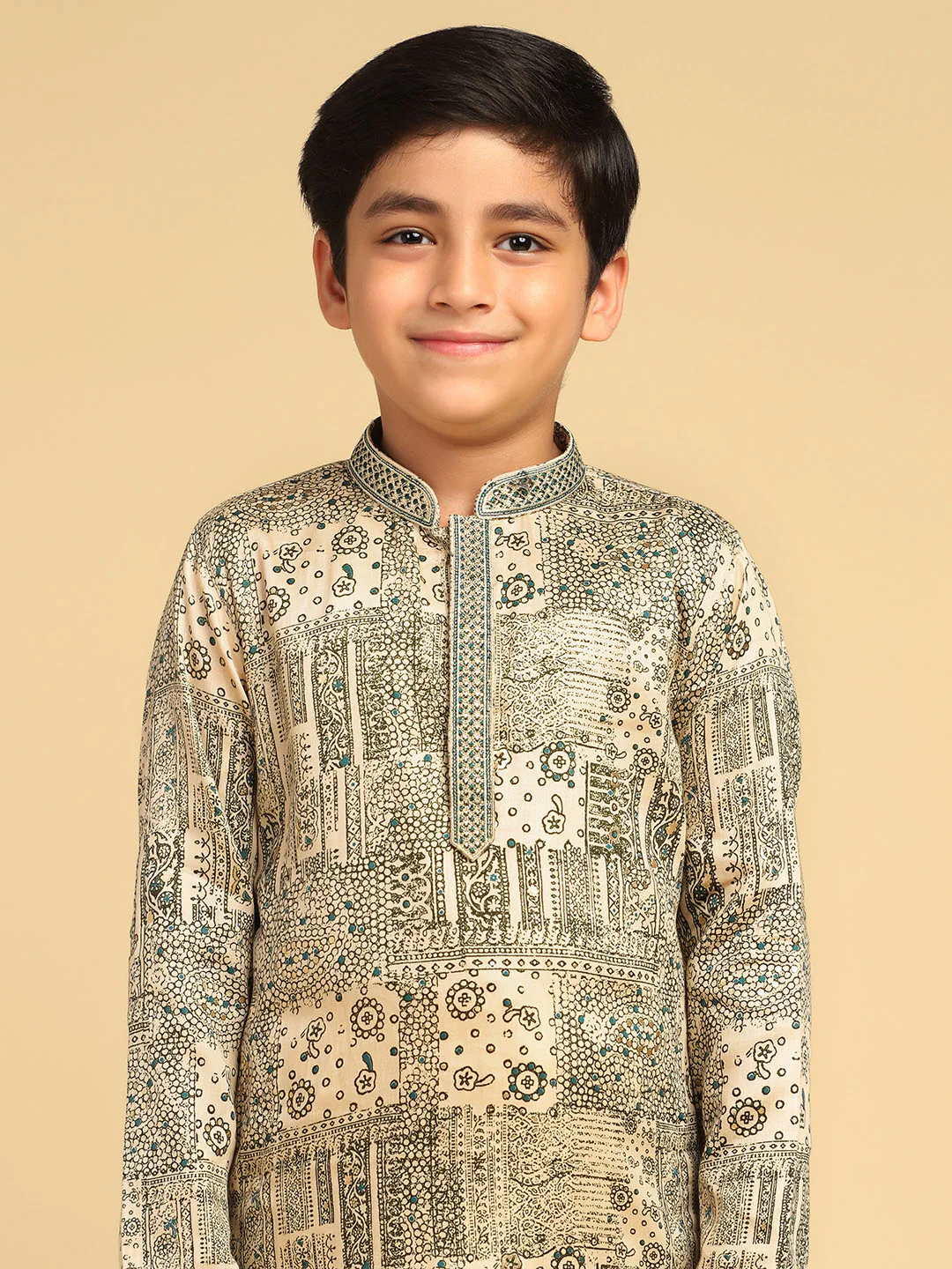 Boy's Bottle Green Foil Print Abstract Kurta - Image 7