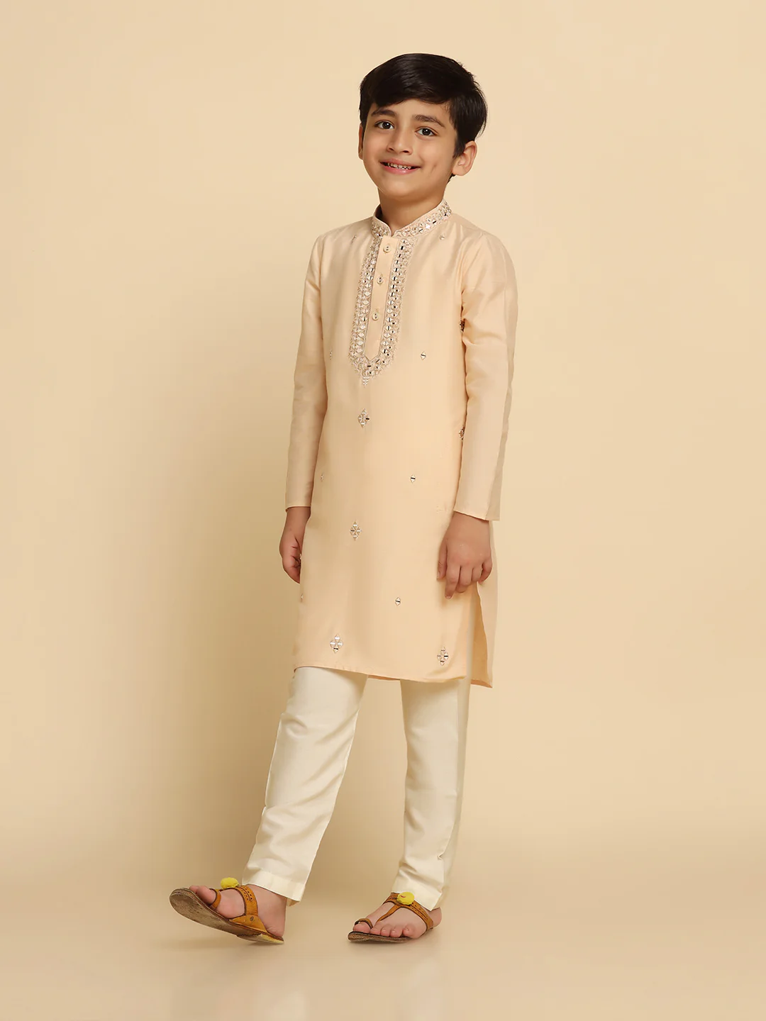 Boy's Cream kurta Pyjama Set - Image 3