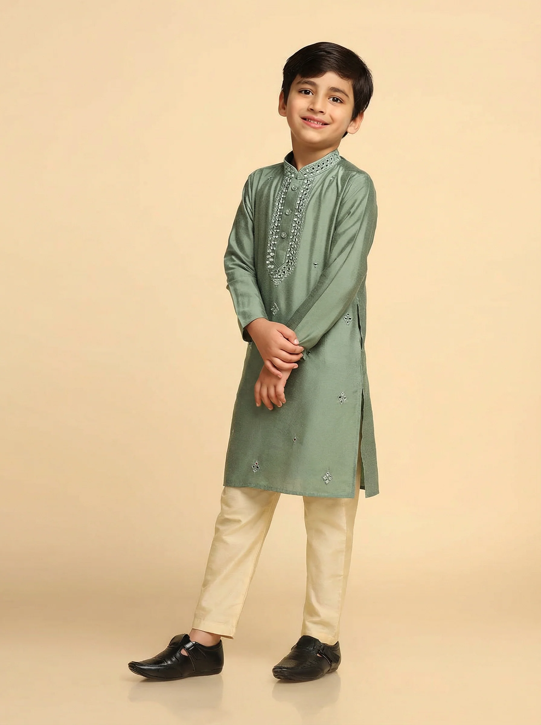 Boy's Green Self Design Kurta - Image 3