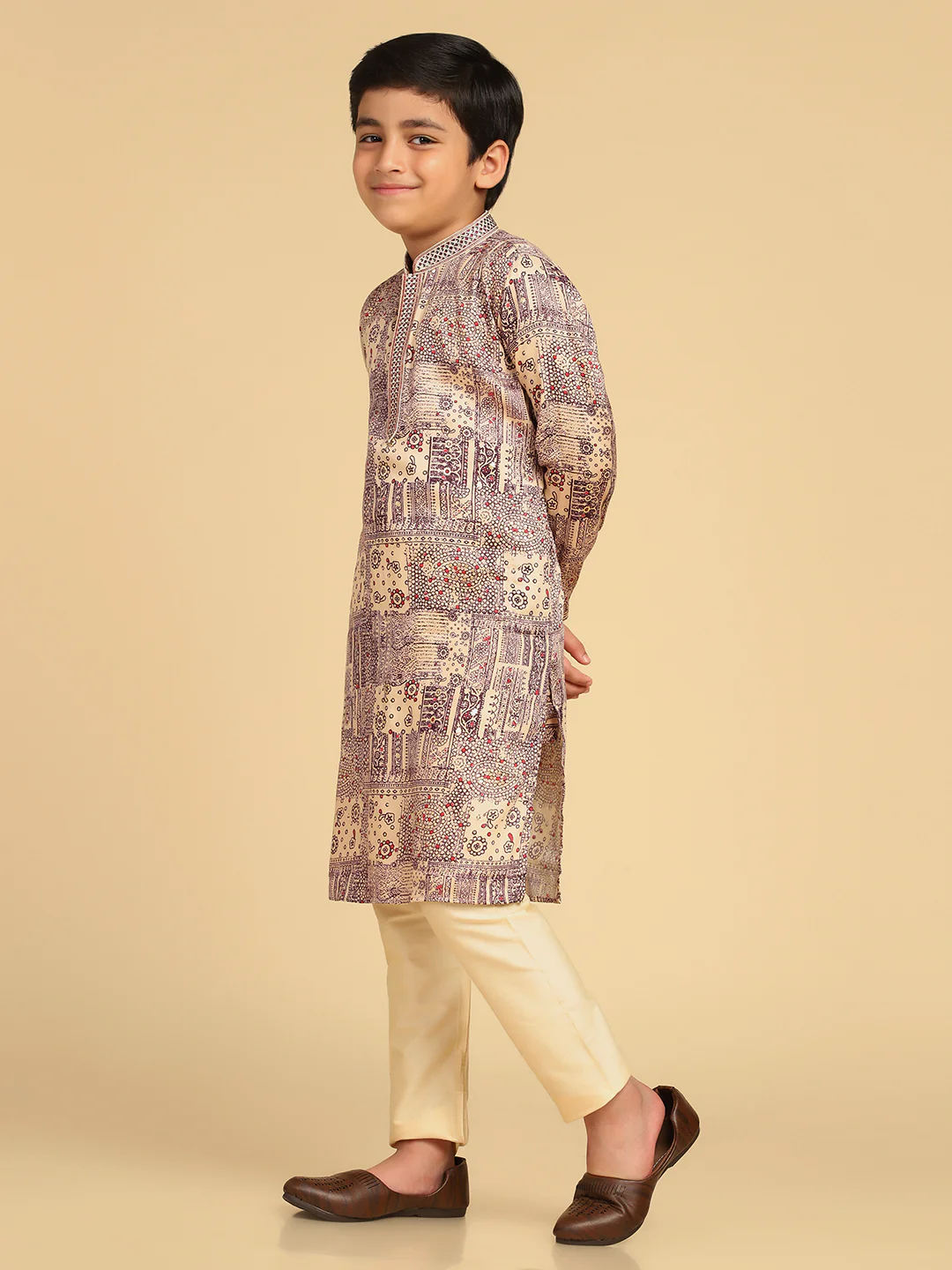 Boy's Magenta Foil Print Abstract Kurta Pyjama Set - Image 2