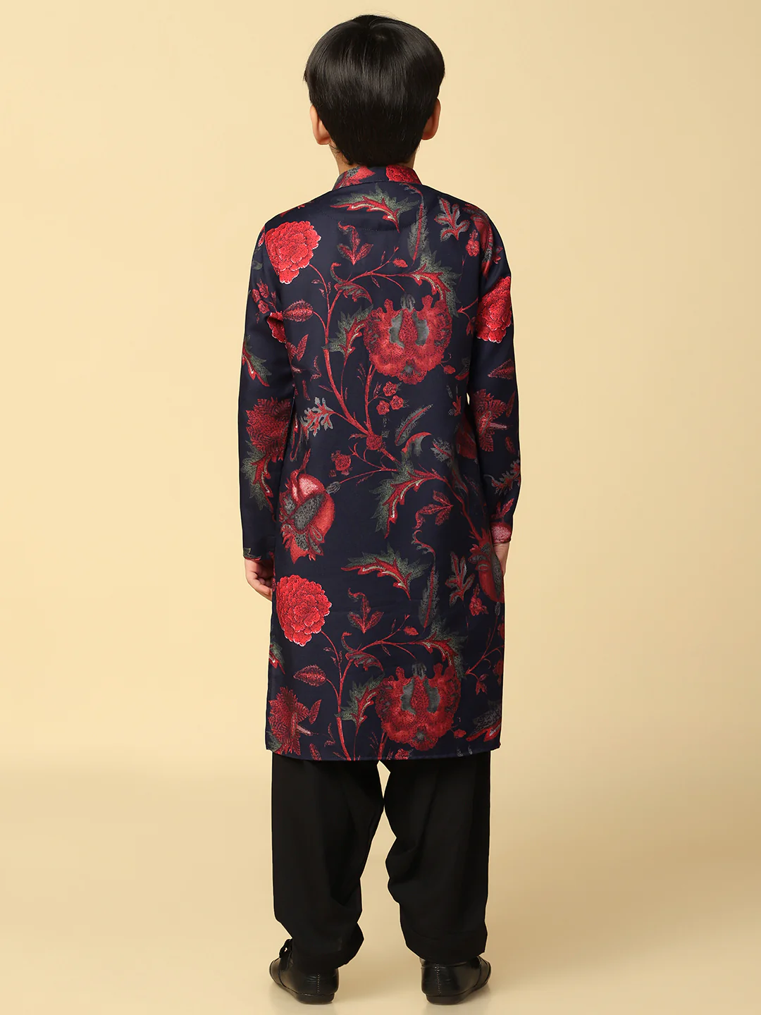 Boy's Maroon Printed Floral Kurta Patiala Set - Image 4