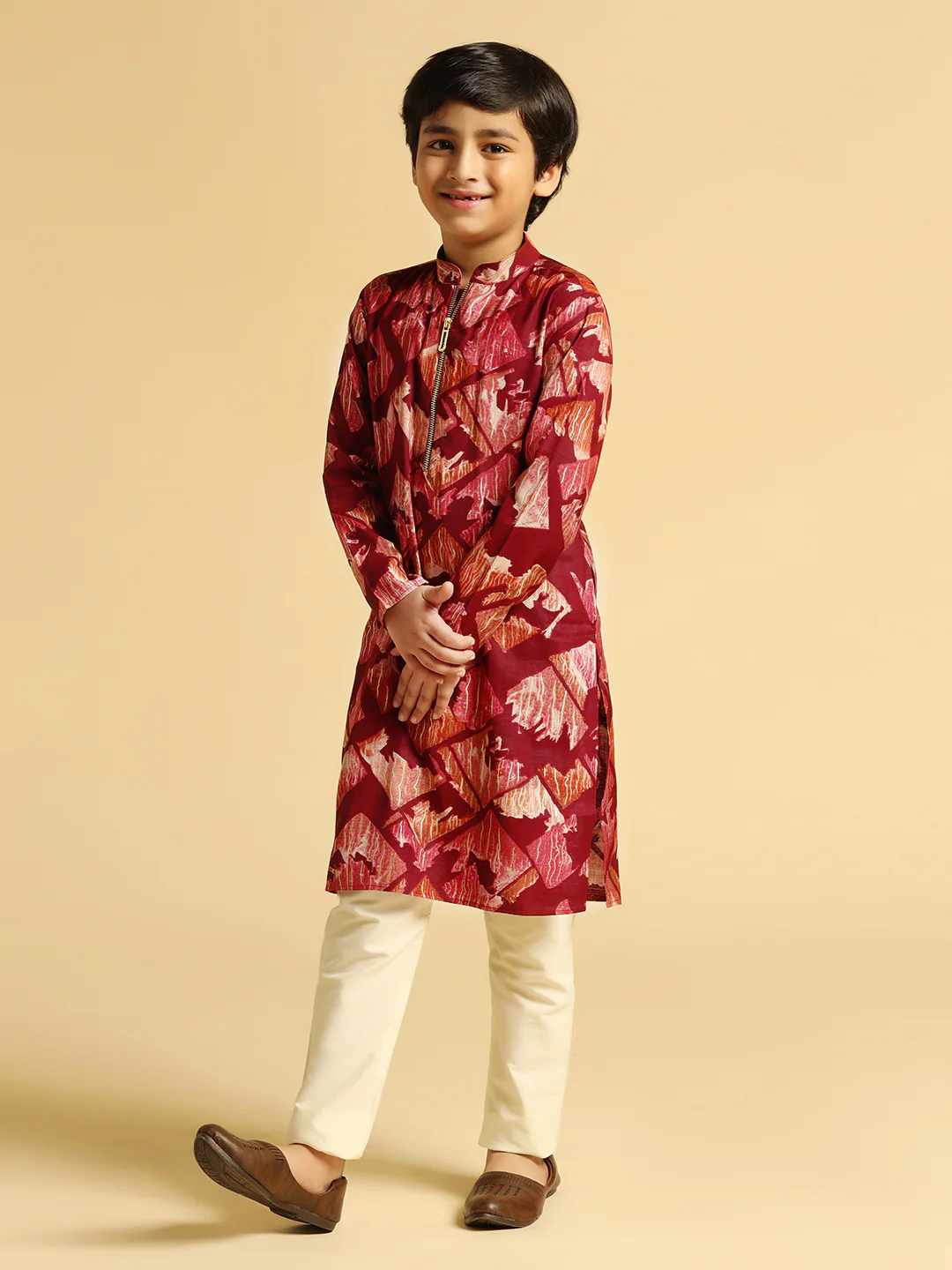 Boy's Maroon Printed Kurta Pyjama Set - Image 2