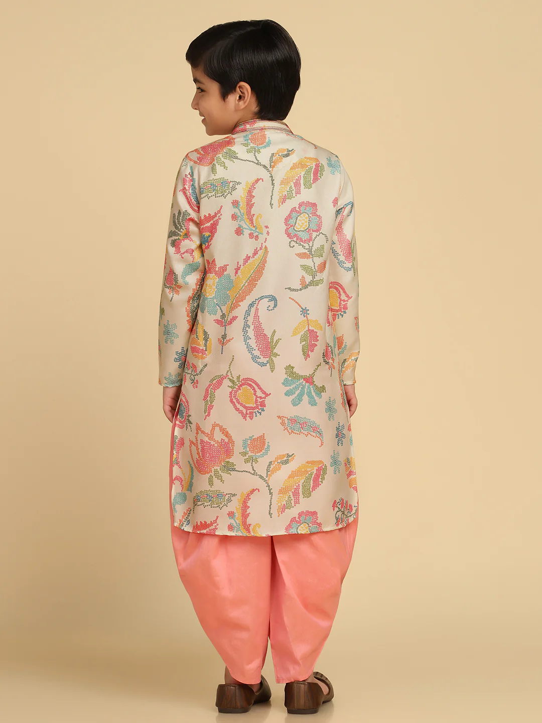 Boy's Multi Printed Bandhani Kurta Dhoti Pant Set - Image 3