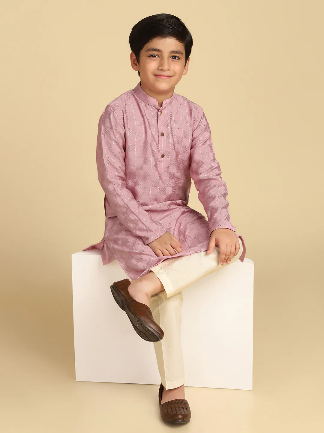 Boy's Onion Pink Woven Design Checked Kurta Pyjama Set - Image 8