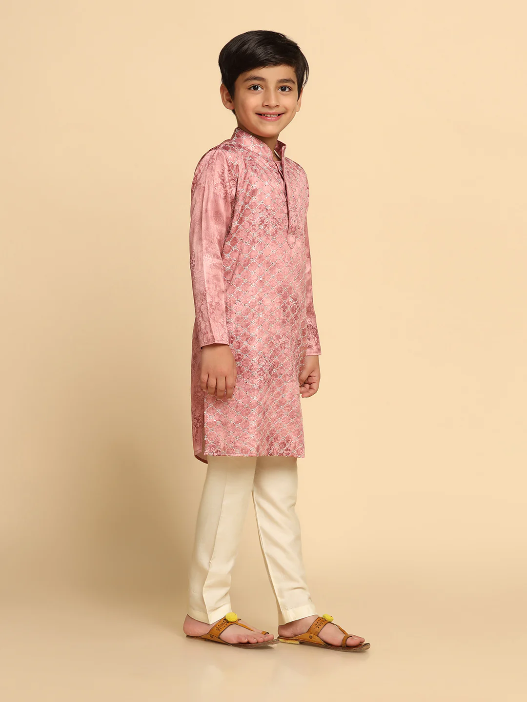 Boy's Pink Printed Kurta - Image 2