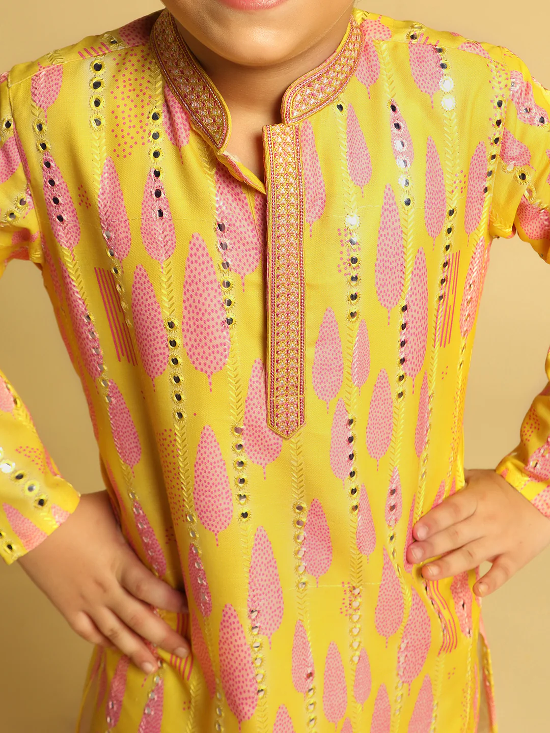 Boy's Yellow Printed Thread Work Kurta - Image 5