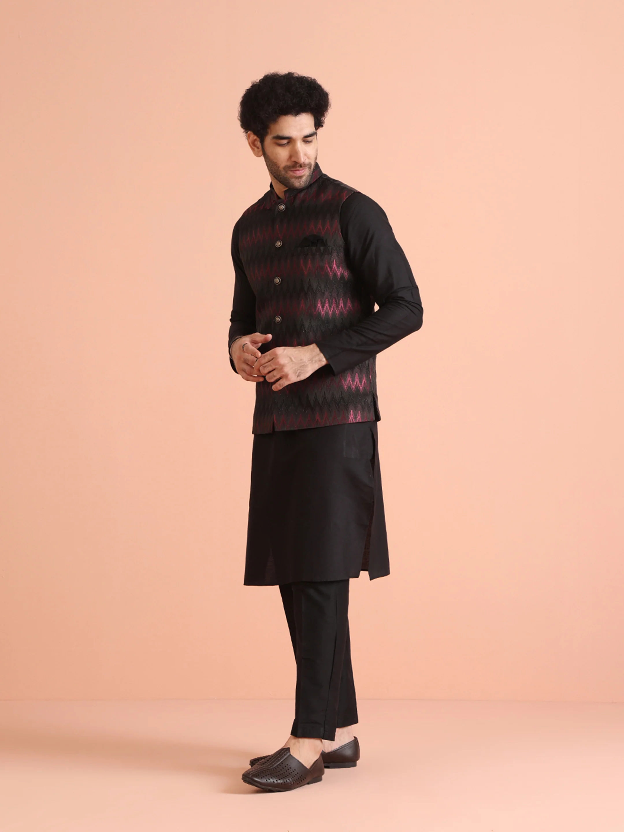 Black Wine Cotton Silk Zigzag Textured Jacket - Image 3
