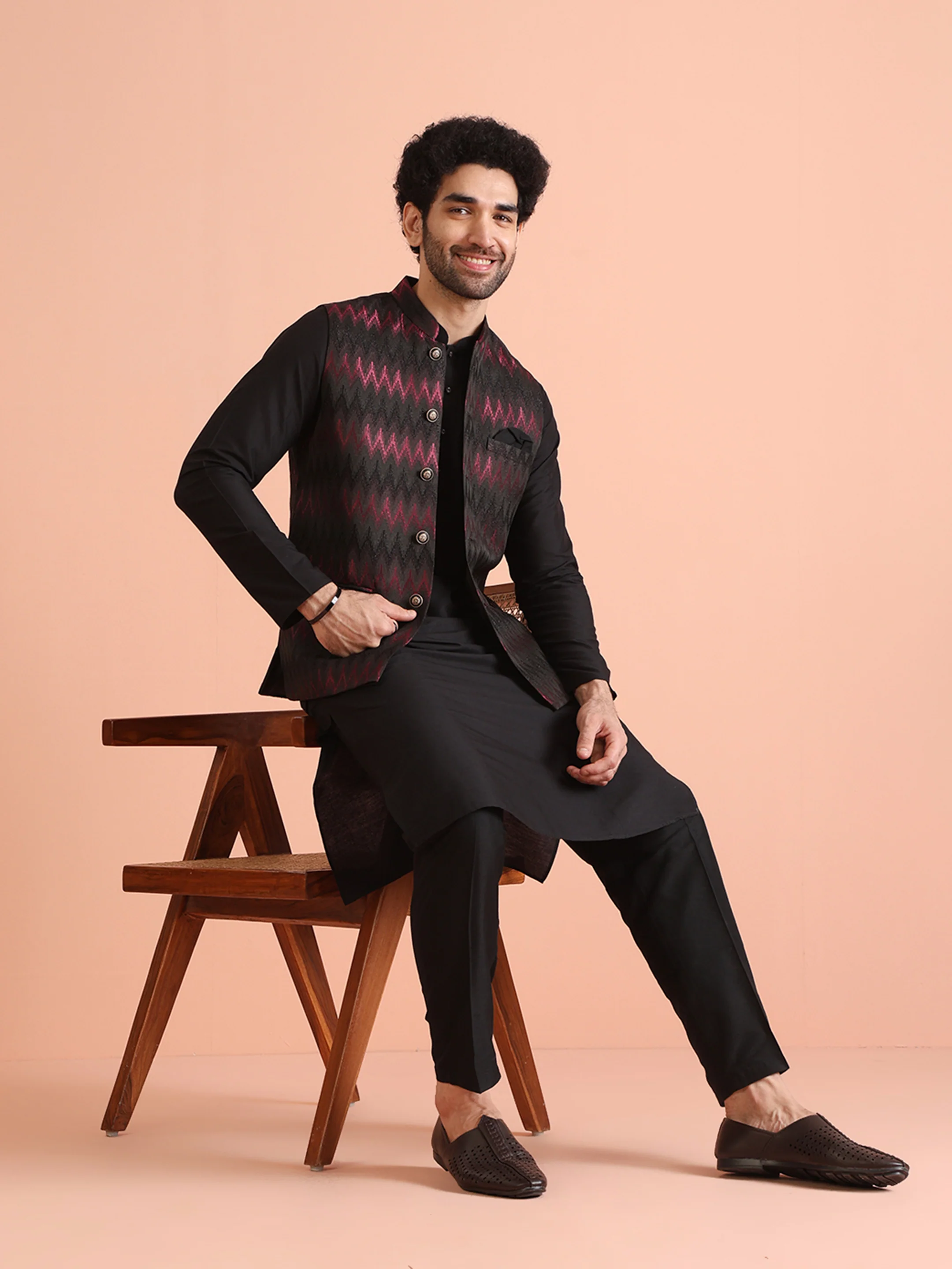 Black Wine Cotton Silk Zigzag Textured Jacket - Image 6