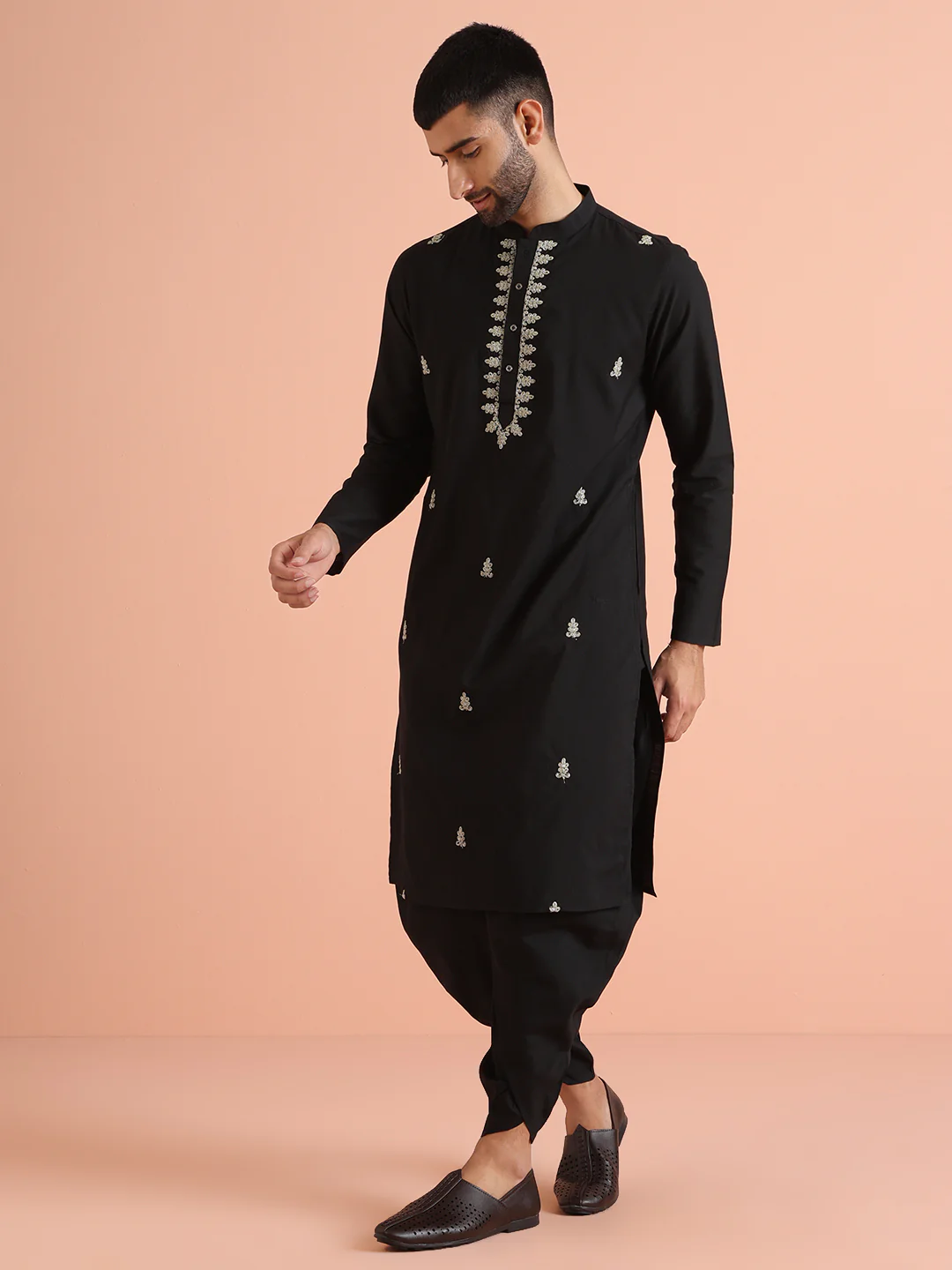 Men Black Kurta Dhoti Set - Image 3