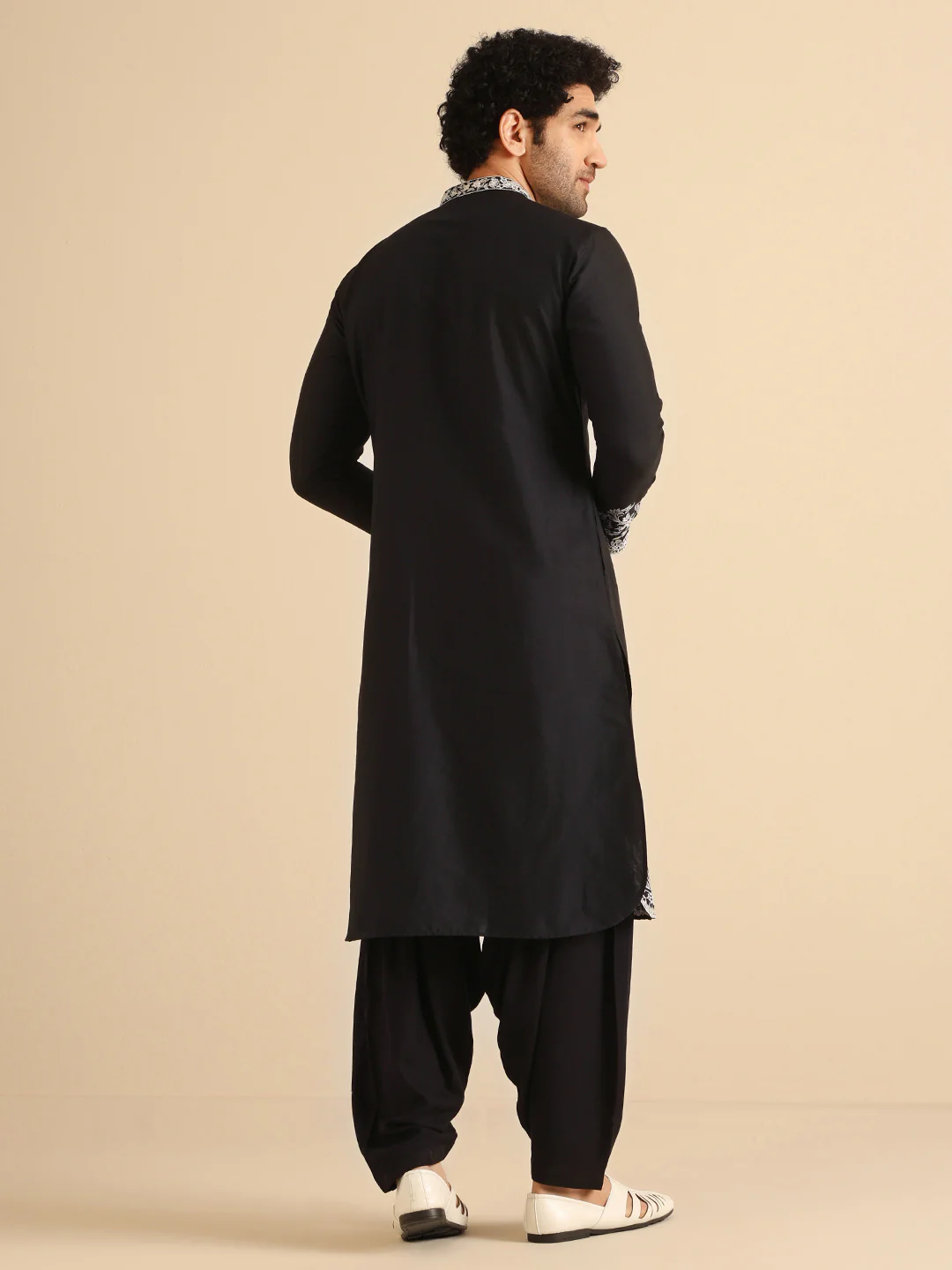 Black Cotton Embroidered Kurta - Image 5