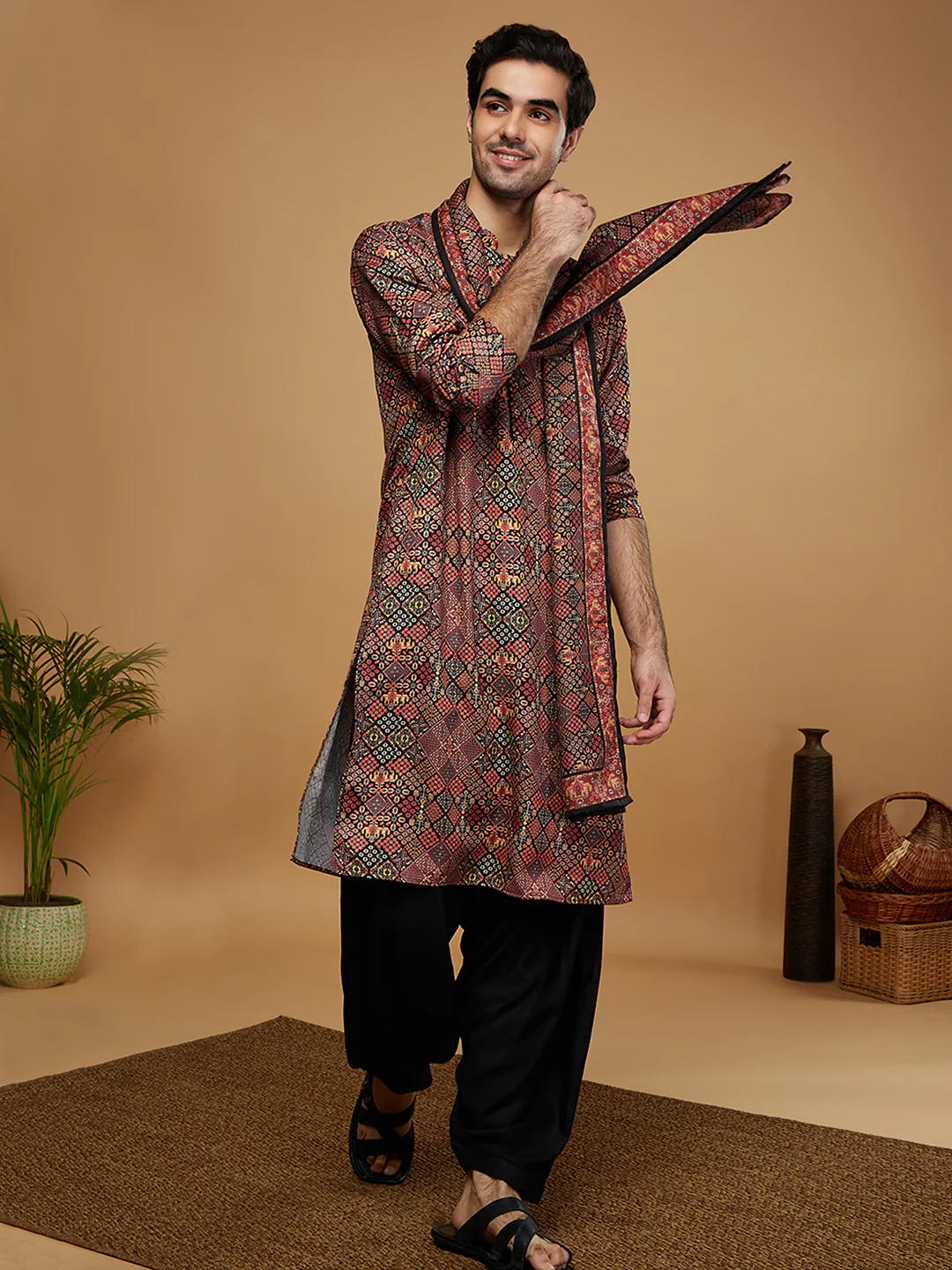 Men Black Kurta Patiala Set With Dupatta - Image 8